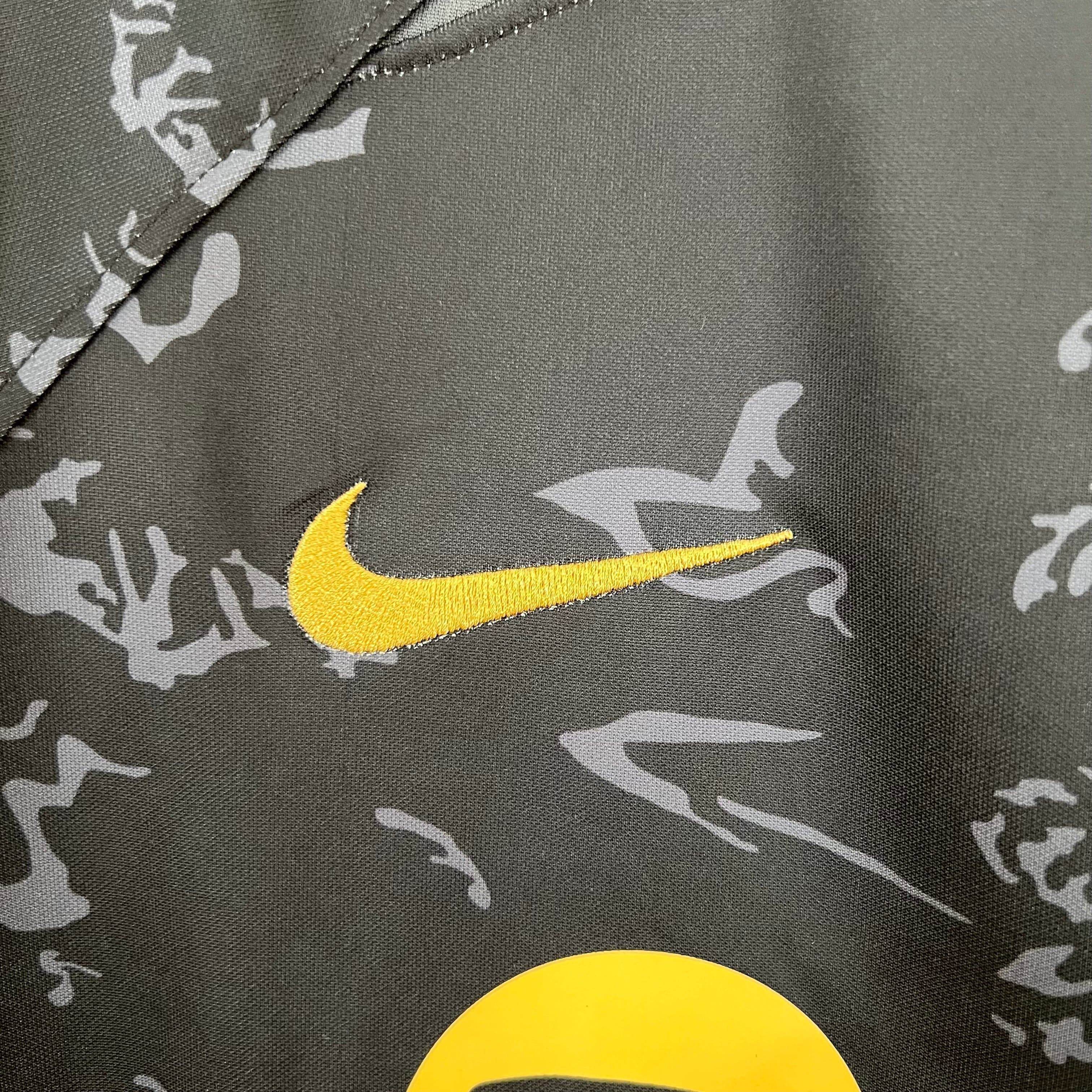 CAMISETA BARCELONA ENTRENAMIENTO V 23/24 HOMBRE (VERSIÓN FAN) - ZonaCamisetas