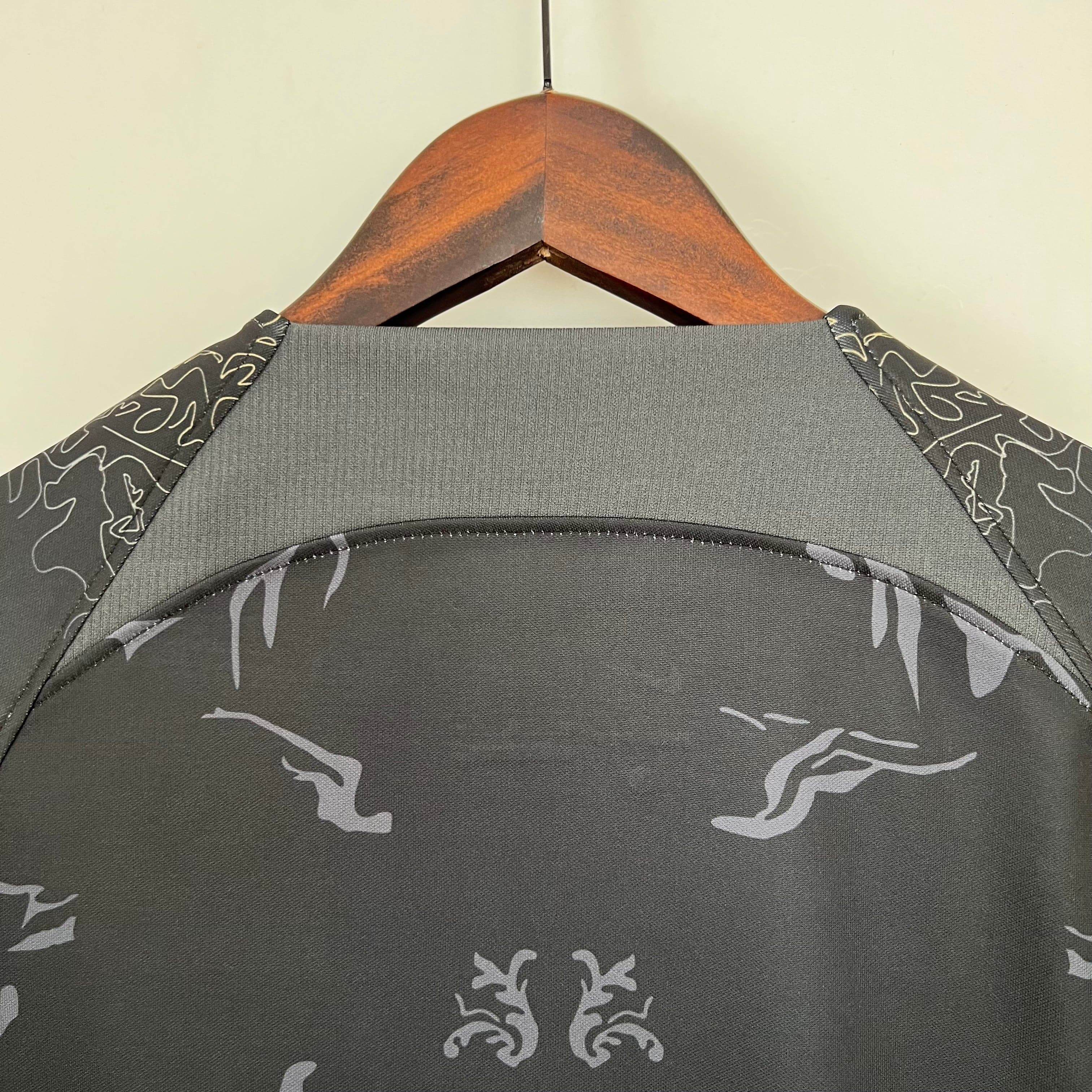 CAMISETA BARCELONA ENTRENAMIENTO V 23/24 HOMBRE (VERSIÓN FAN) - ZonaCamisetas