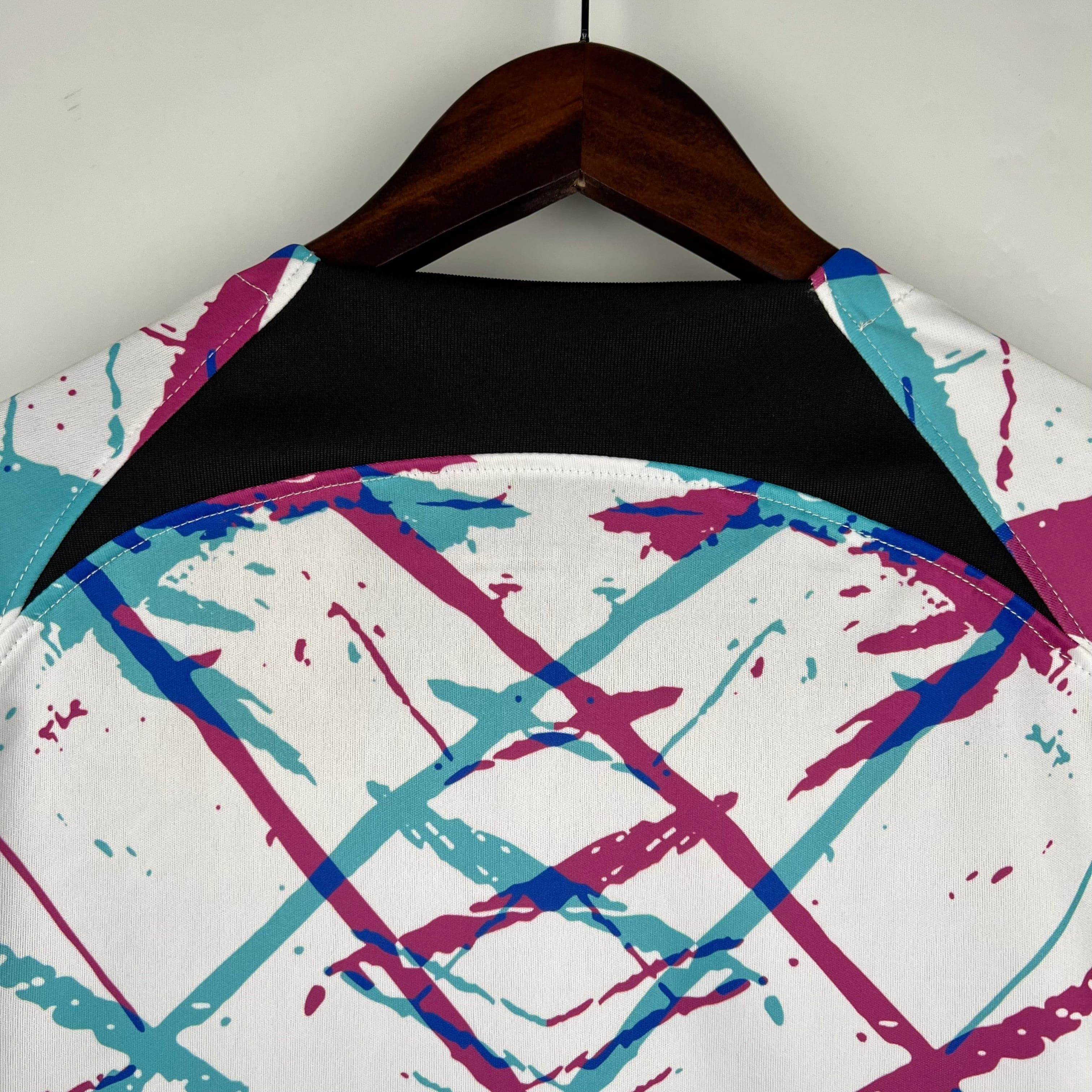 CAMISETA BARCELONA EDICIÓN ESPECIAL III 23/24 HOMBRE (VERSIÓN FAN) - ZonaCamisetas