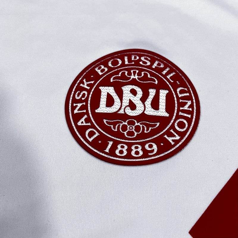 CAMISETA DINAMARCA II 23/24 HOMBRE (VERSIÓN FAN) - ZonaCamisetas