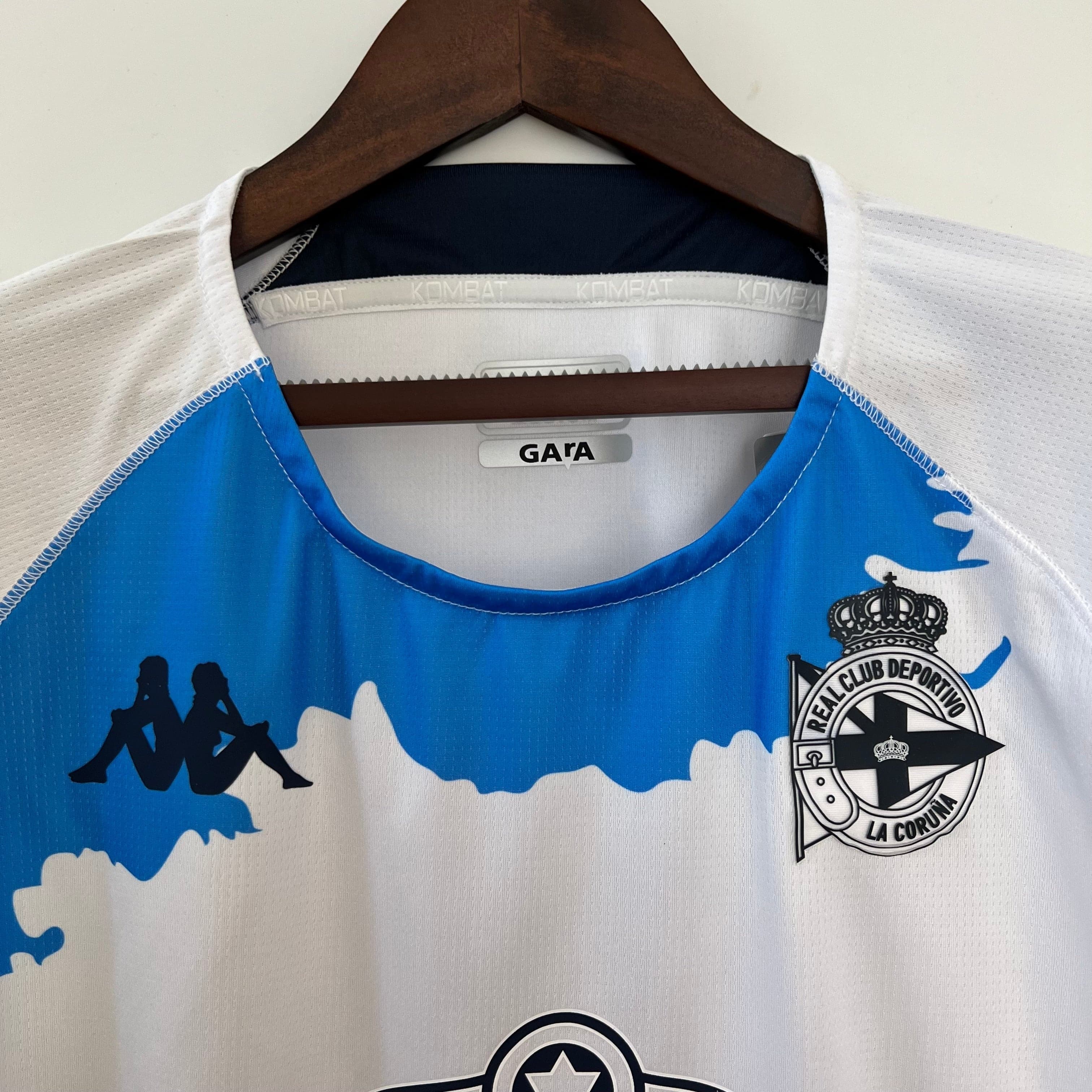 CAMISETA LA CORUÑA I 23/24 HOMBRE (VERSIÓN FAN)