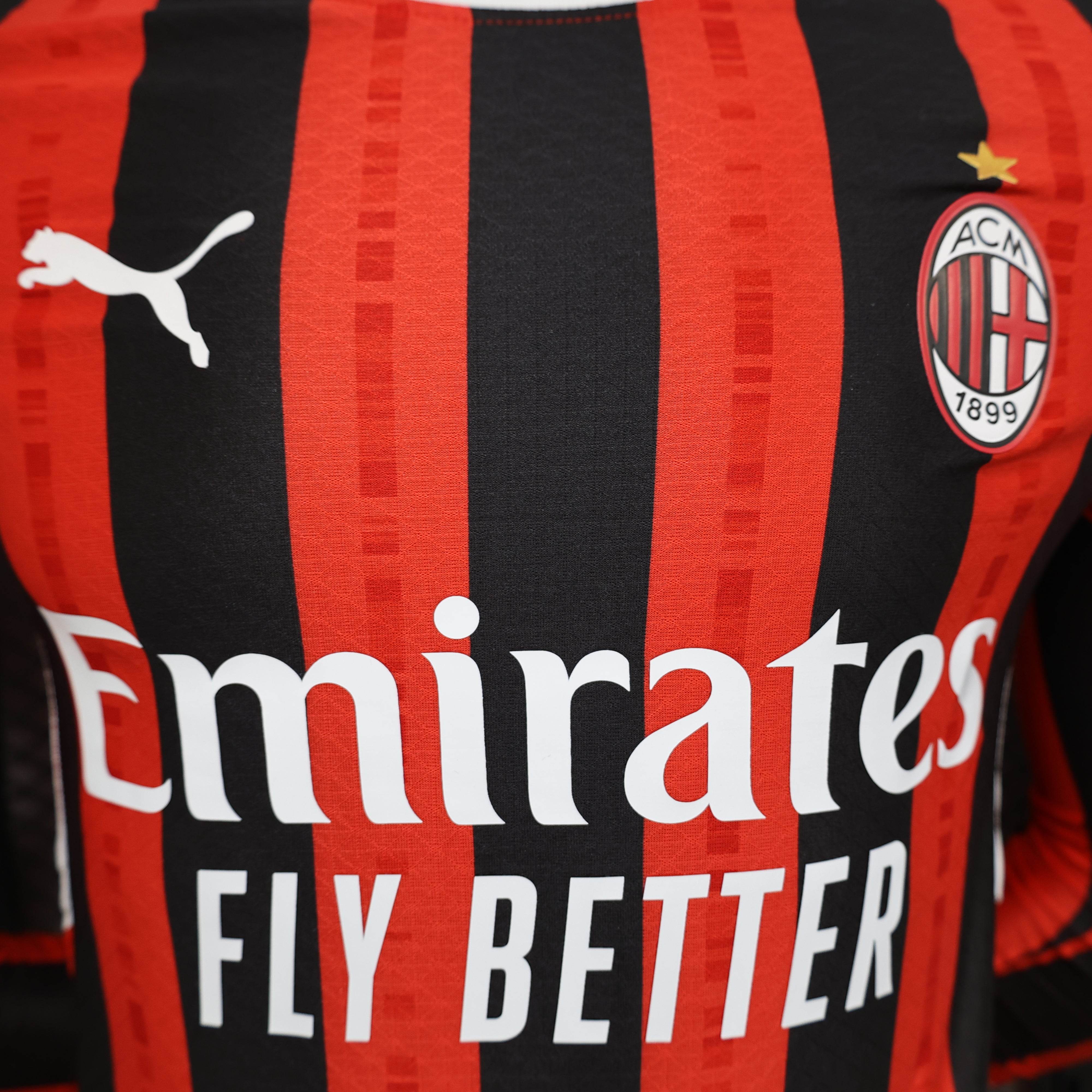 CAMISETA AC MILAN l 24/25 HOMBRE (VERSIÓN JUGADOR) MANGA LARGA - ZonaCamisetas