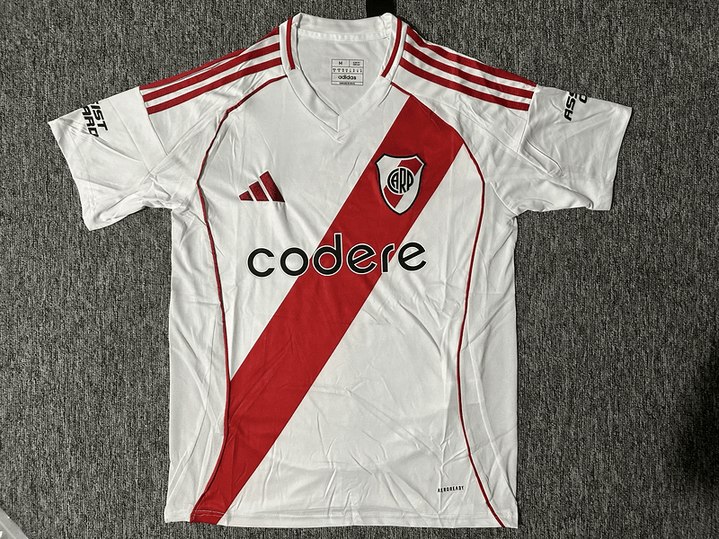 CAMISETA RIVER PLATE I 24/25 HOMBRE (VERSIÓN FAN) - ZonaCamisetas