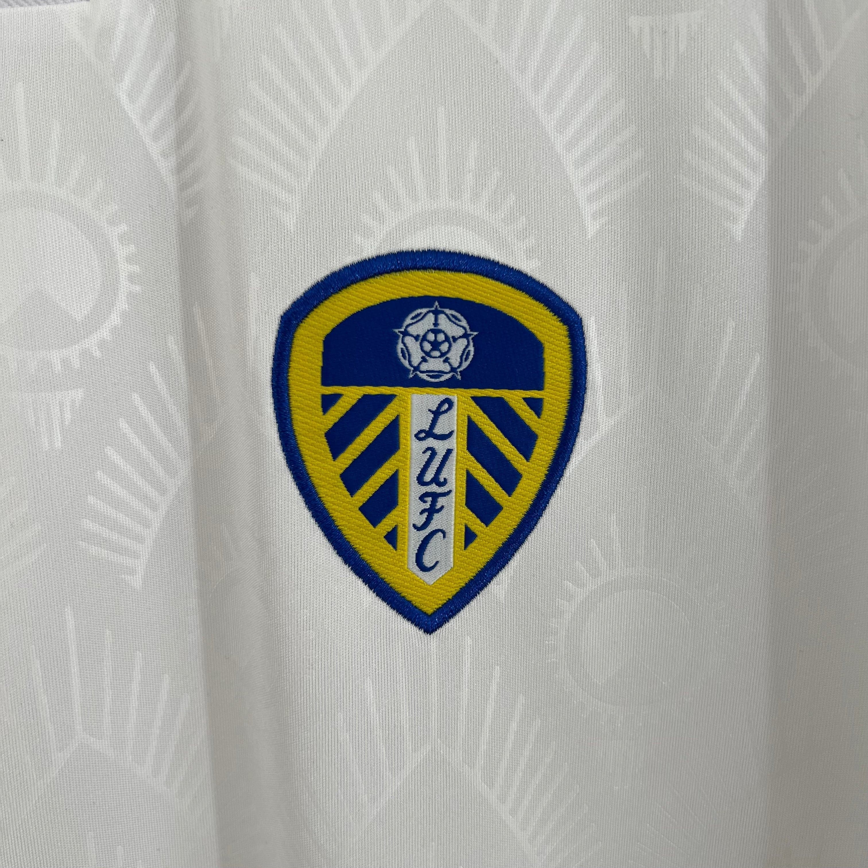 CAMISETA LEEDS l 23/24 HOMBRE (VERSIÓN FAN)