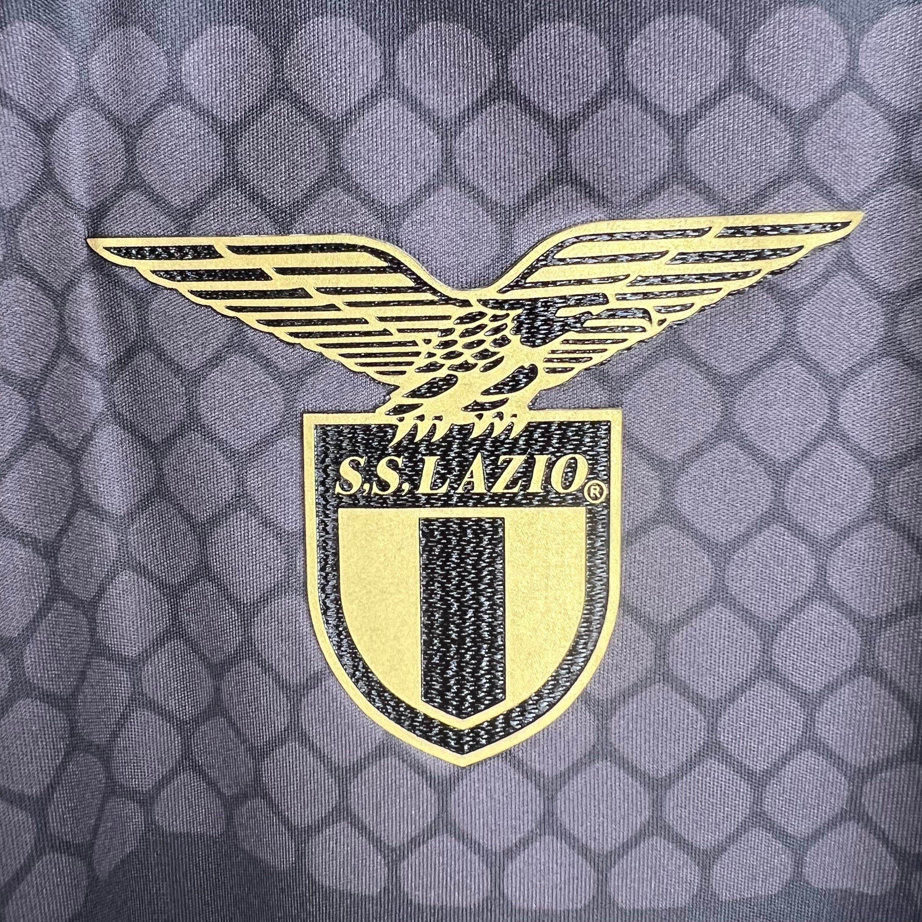 CAMISETA LAZIO EDICIÓN DE ANIVERSÁRIO I 23/24 HOMBRE (VERSIÓN FAN) - ZonaCamisetas
