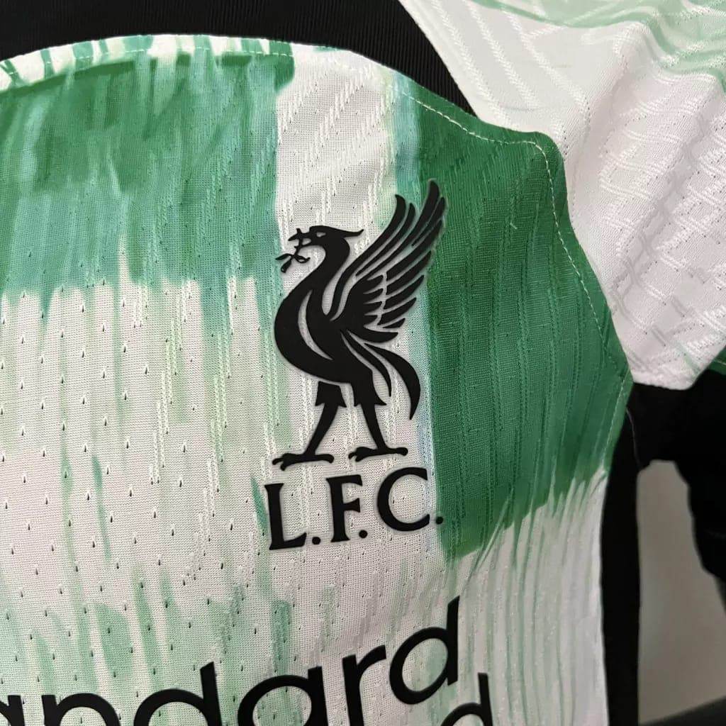 CAMISETA LIVERPOOL ENTRENAMIENTO I 23/24 HOMBRE (VERSIÓN JUGADOR) - ZonaCamisetas