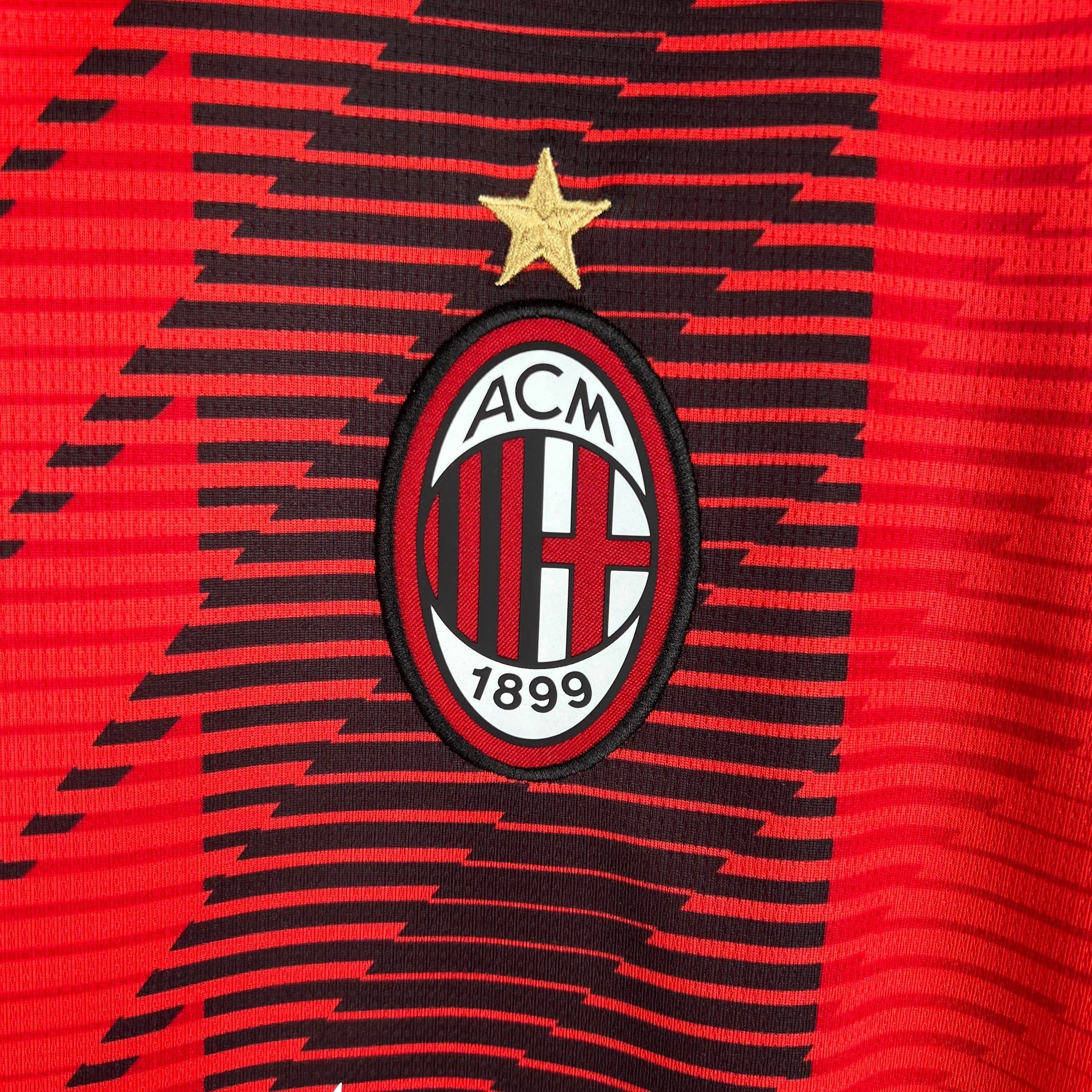 CAMISETA AC MILAN I 23/24 HOMBRE (VERSIÓN FAN) - ZonaCamisetas