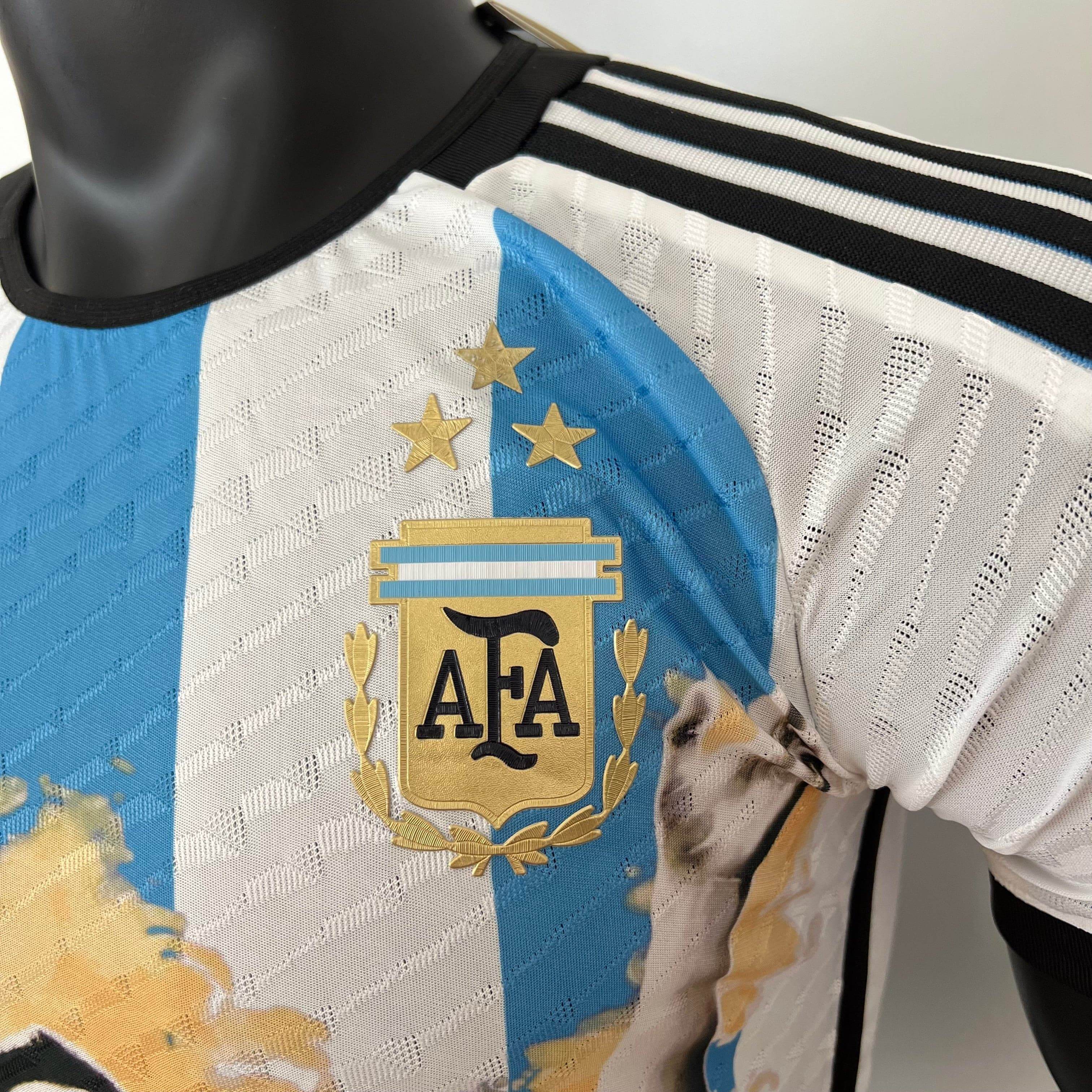 CAMISETA ARGENTINA EDICIÓN COMEMORATIVA III 23/24 HOMBRE (VERSIÓN JUGADOR) - ZonaCamisetas