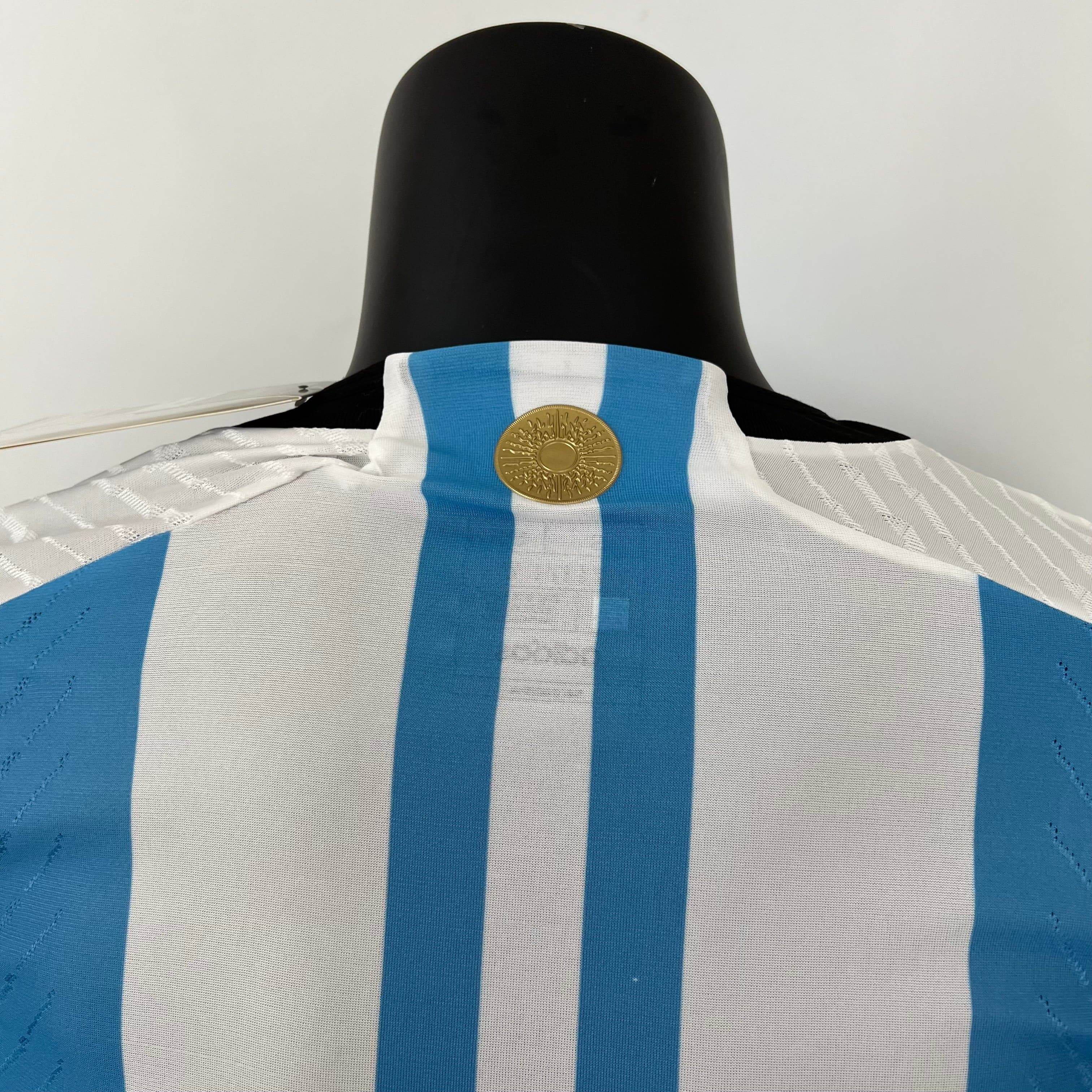 CAMISETA ARGENTINA EDICIÓN COMEMORATIVA III 23/24 HOMBRE (VERSIÓN JUGADOR) - ZonaCamisetas