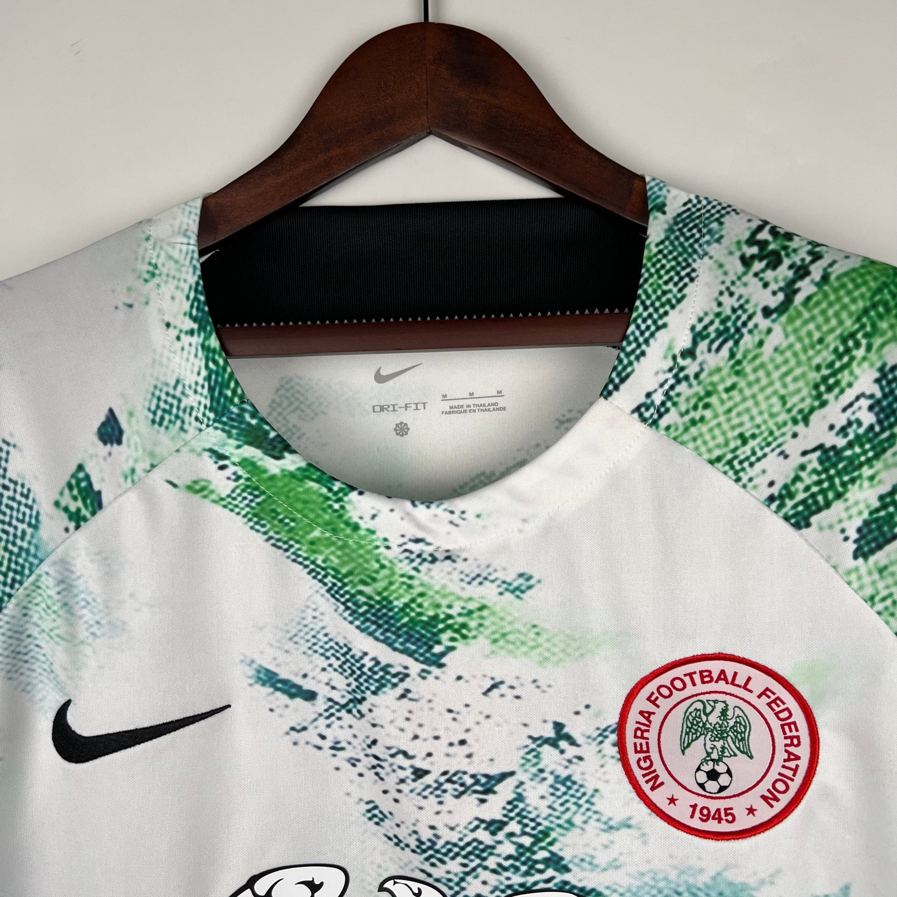 CAMISETA NIGERIA EDICIÓN ESPECIAL I 23/24 HOMBRE (VERSIÓN FAN)