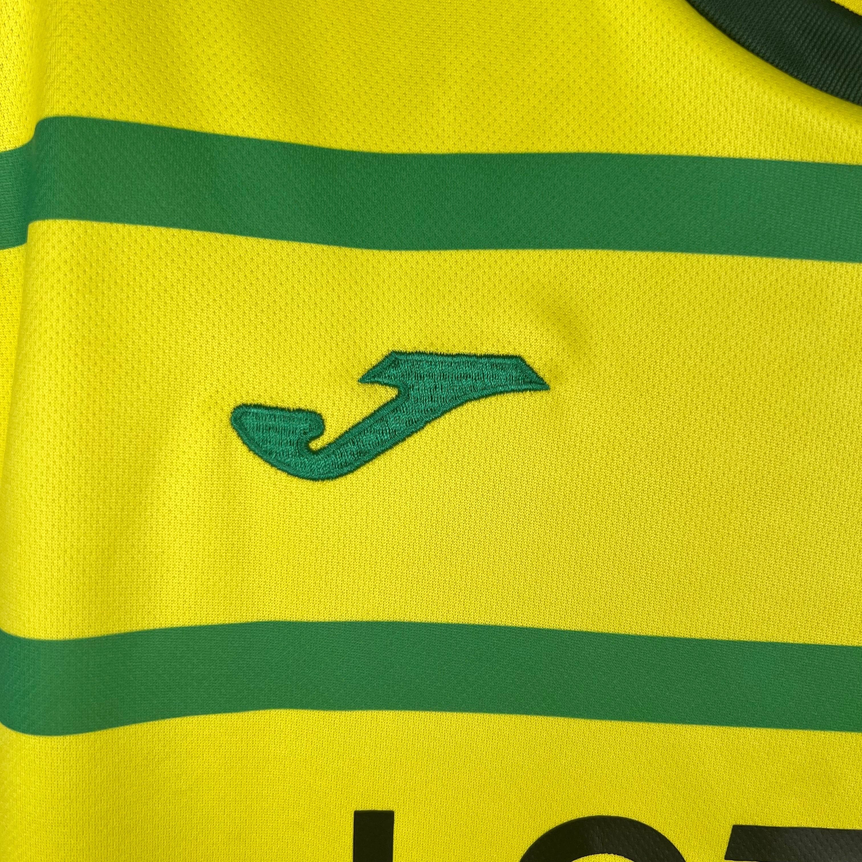 CAMISETA NORWICH I 23/24 HOMBRE (VERSIÓN FAN)
