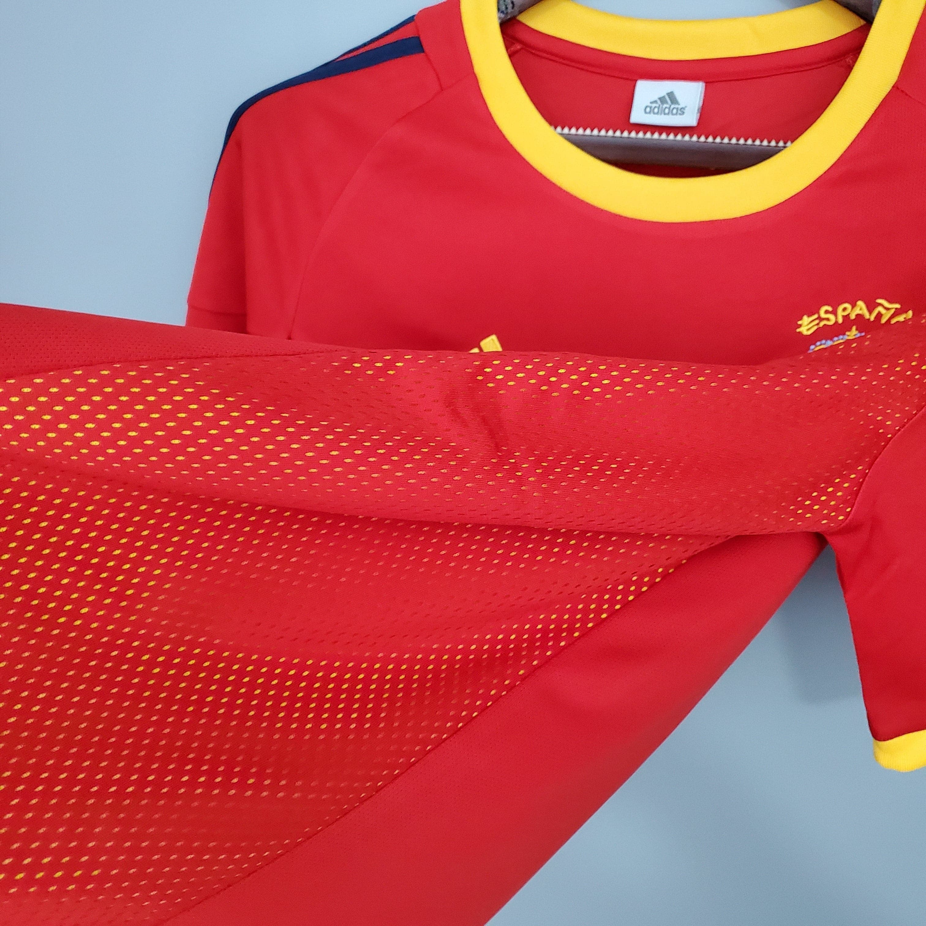 CAMISETA ESPAÑA l 2002 HOMBRE (RETRO)