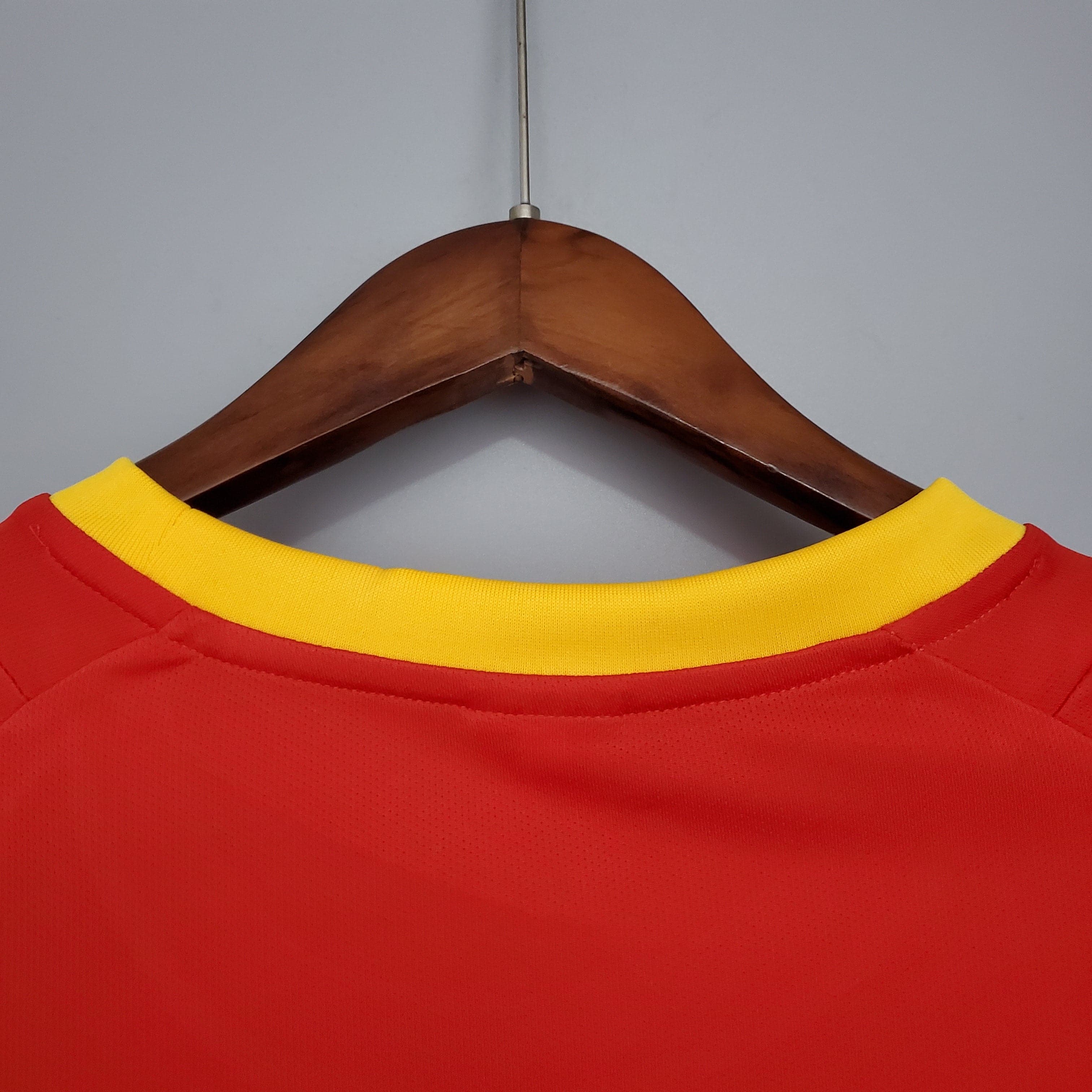 CAMISETA ESPAÑA l 2002 HOMBRE (RETRO)