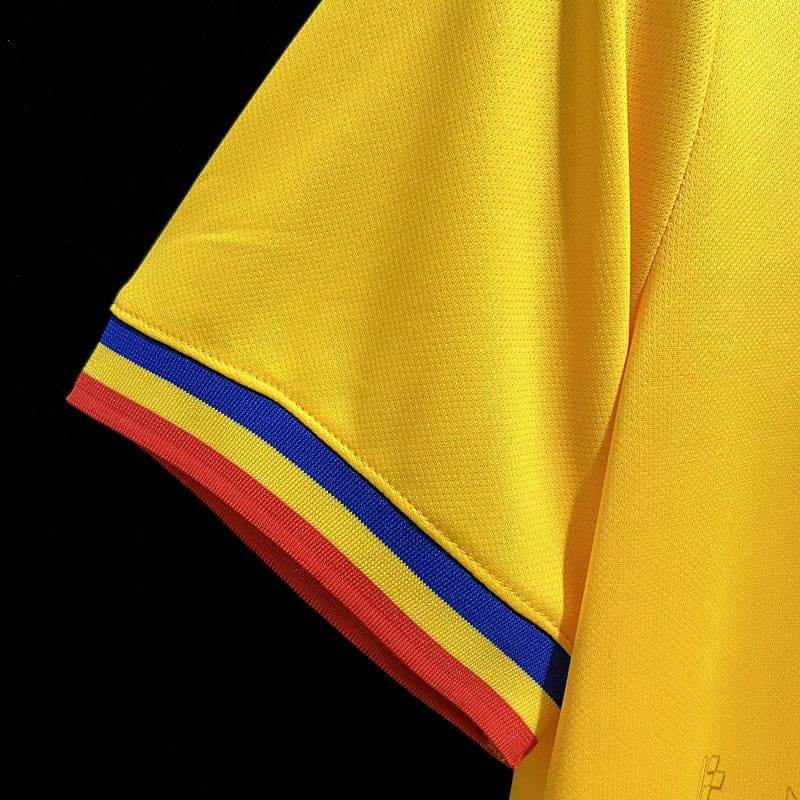 CAMISETA RUMANIA I 23/24 HOMBRE (VERSIÓN FAN) - ZonaCamisetas