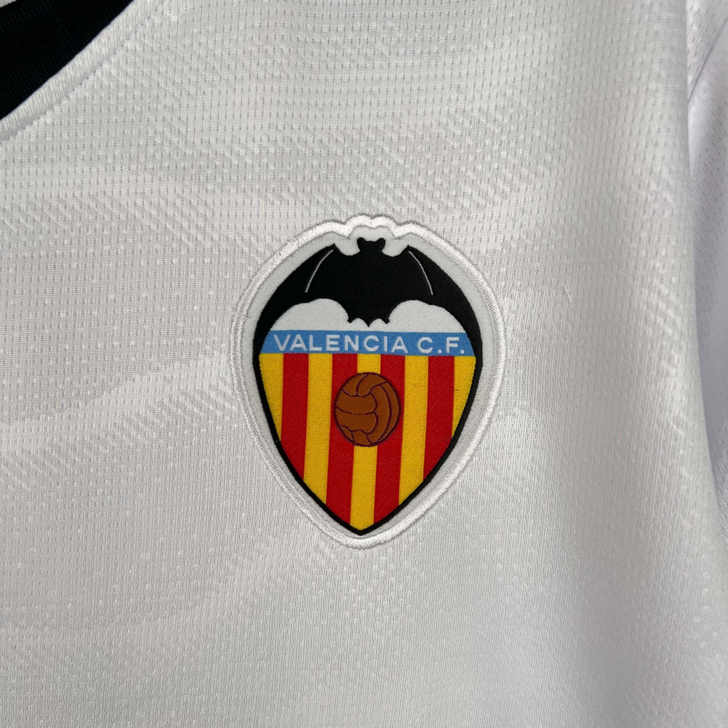 CAMISETA VALENCIA I 23/24 HOMBRE (VERSIÓN FAN)