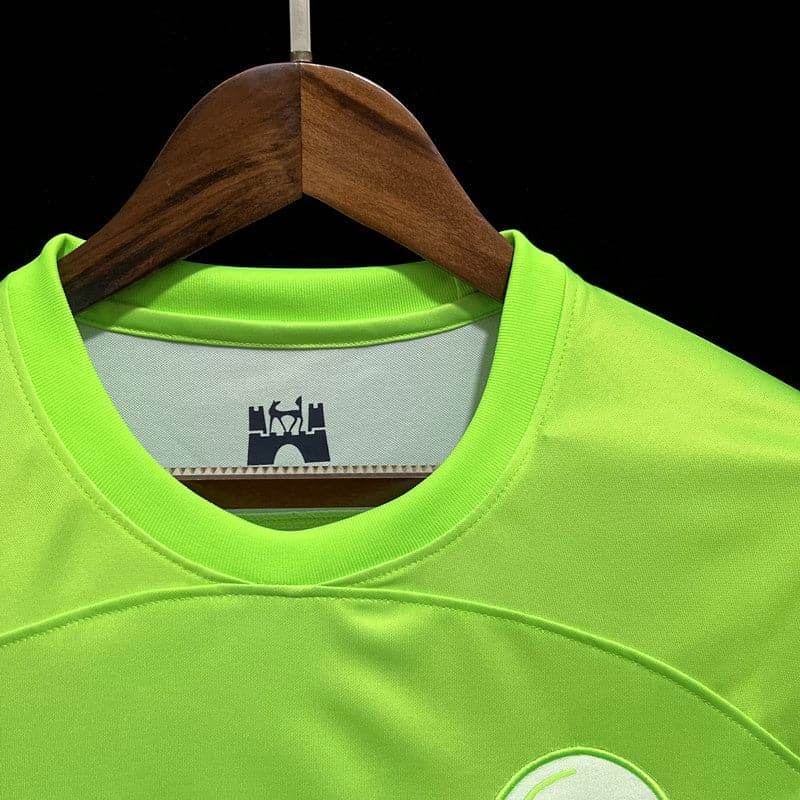CAMISETA WOLFSBURG I 23/24 HOMBRE (VERSIÓN FAN) - ZonaCamisetas