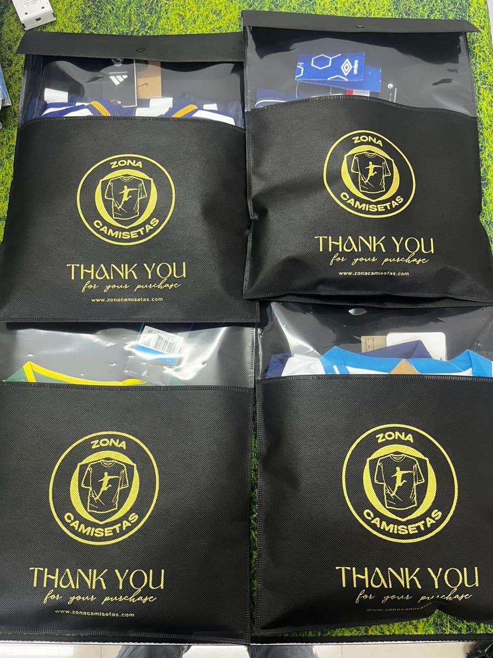 DOS CAMISETAS MYSTERY BAG - ZonaCamisetas