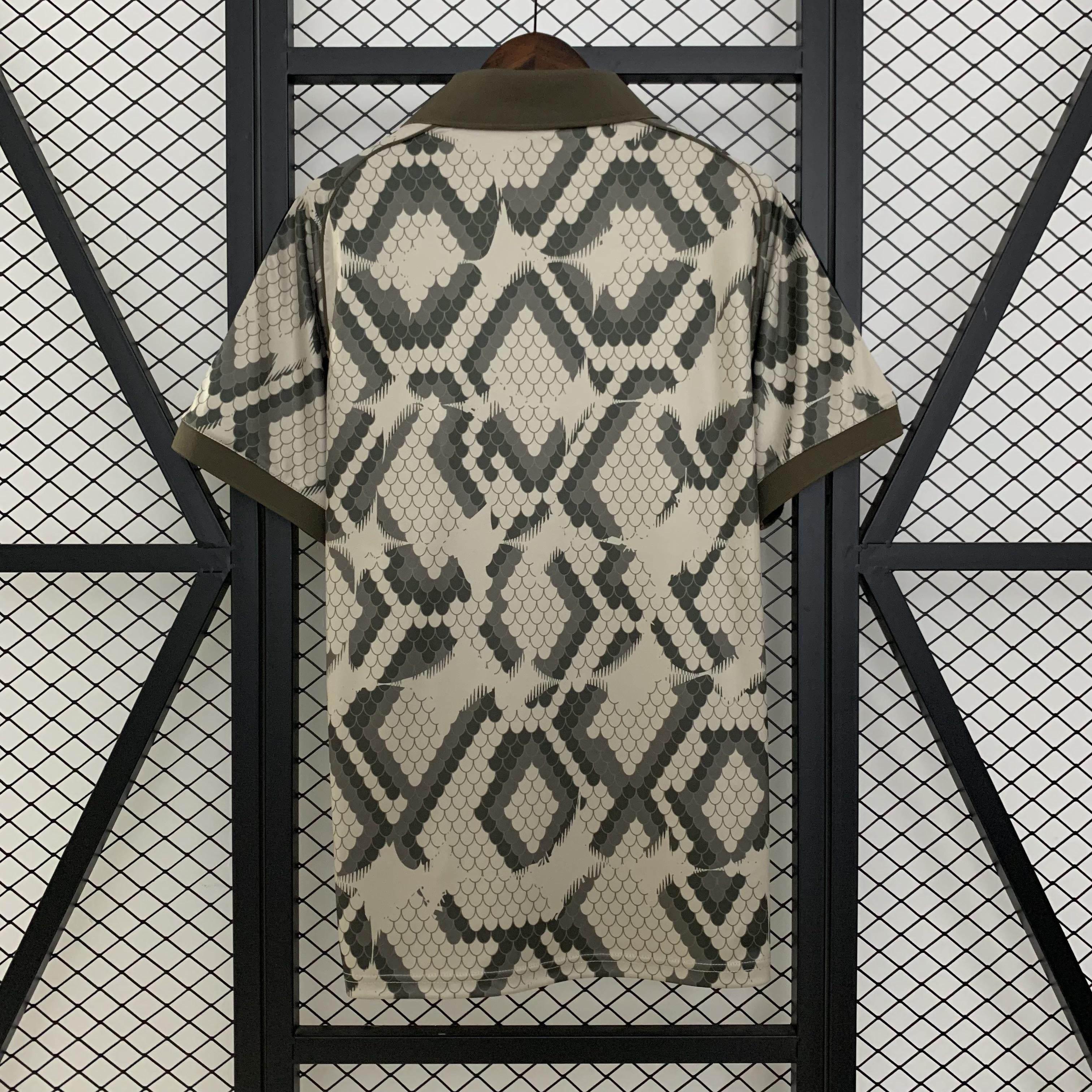 CAMISETA BAYERN MUNICH I 25/26 HOMBRE (VERSIÓN FAN) - ZonaCamisetas