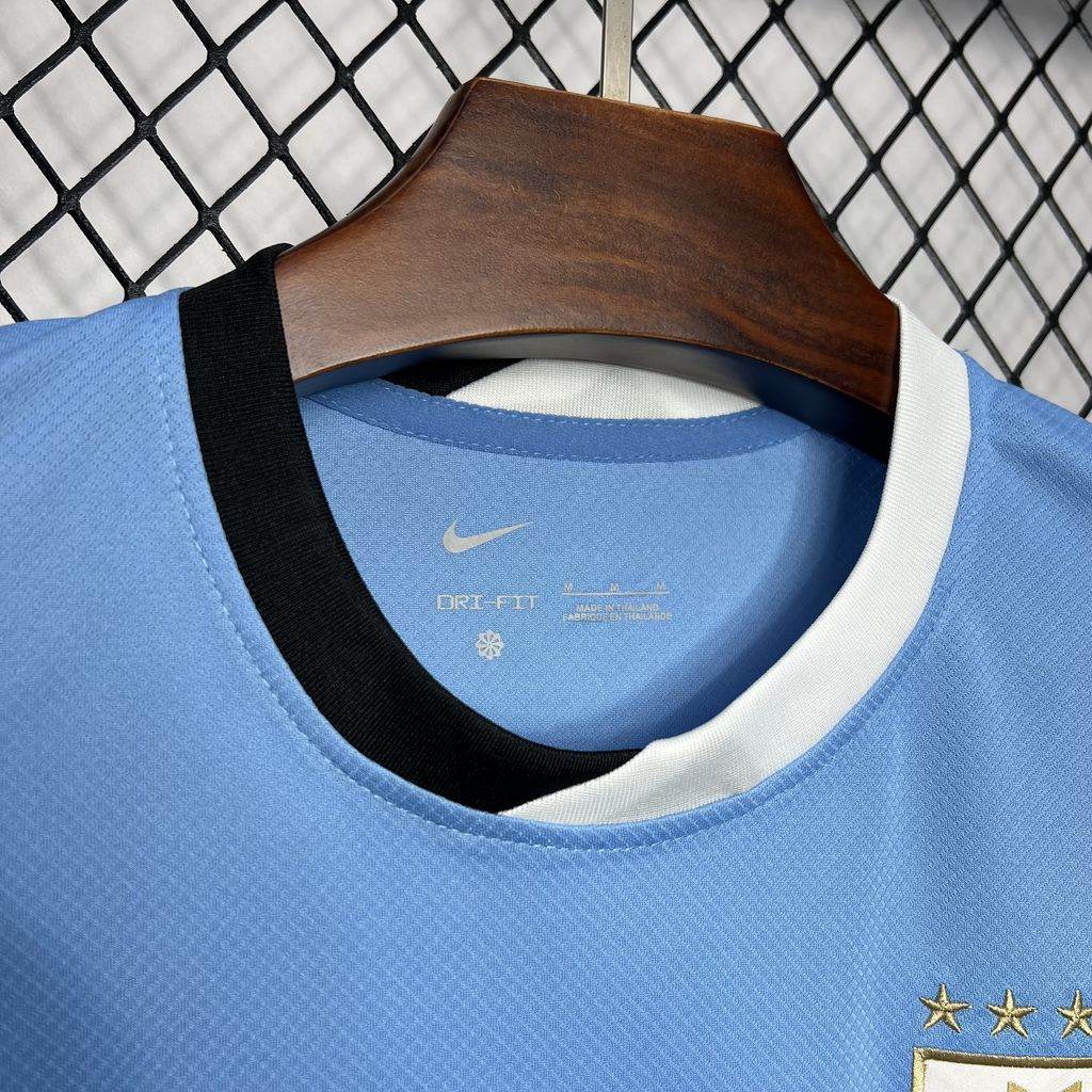 CAMISETA URUGUAY I 2024 HOMBRE (VERSIÓN FAN) - ZonaCamisetas