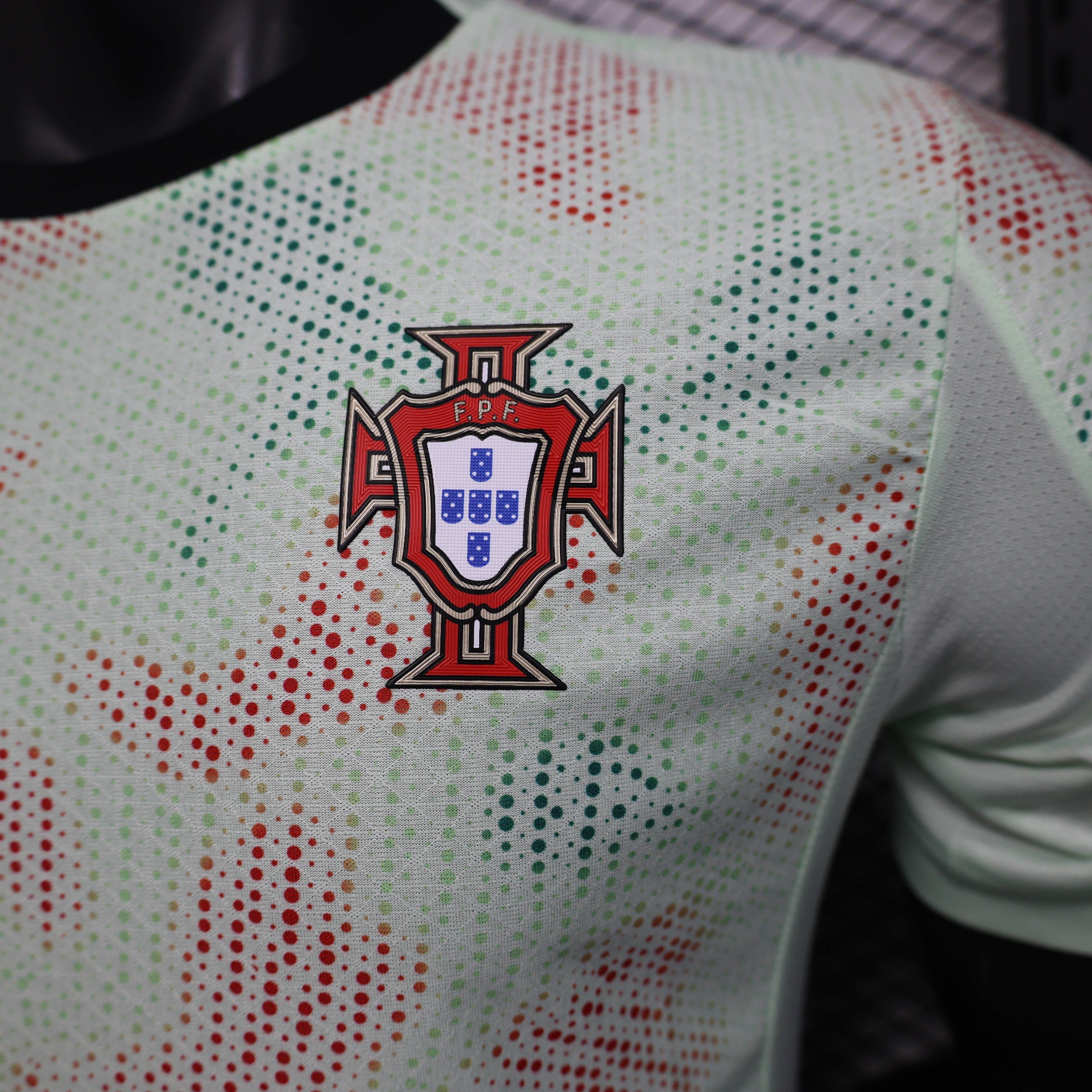 CAMISETA PORTUGAL ll 2025 HOMBRE (VERSIÓN JUGADOR) - ZonaCamisetas