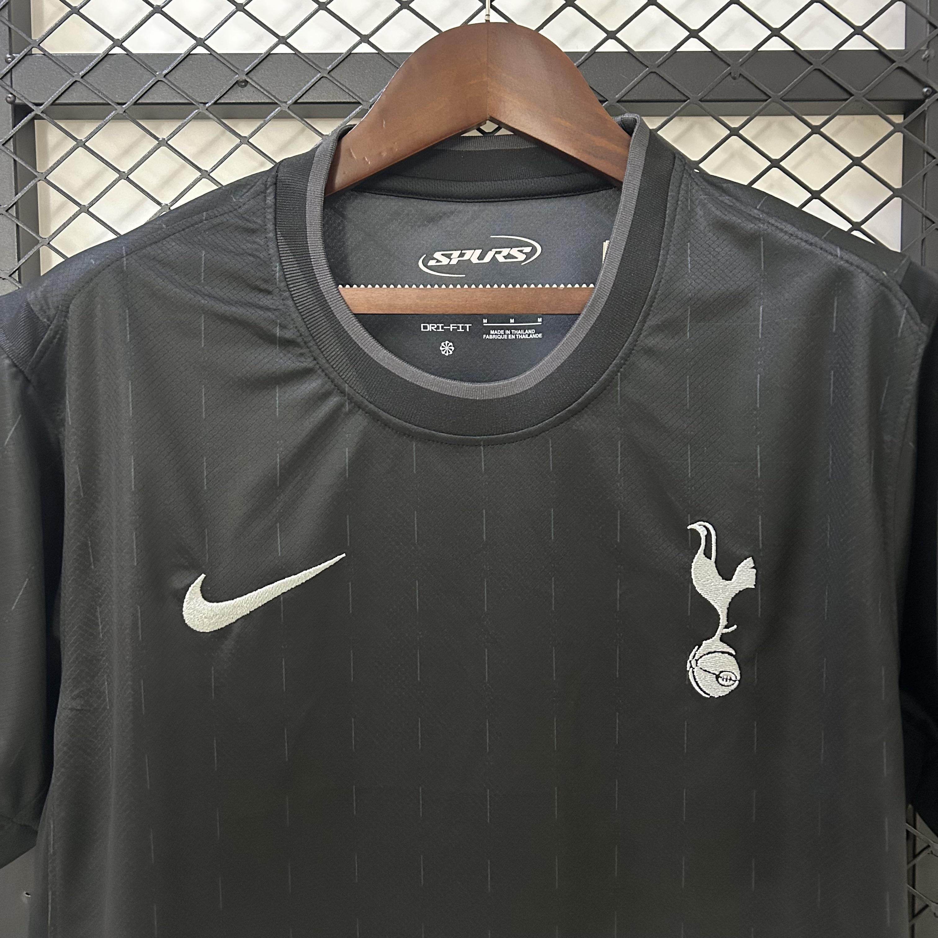 CAMISETA TOTTENHAM ll 25/26 HOMBRE (VERSIÓN FAN) - ZonaCamisetas