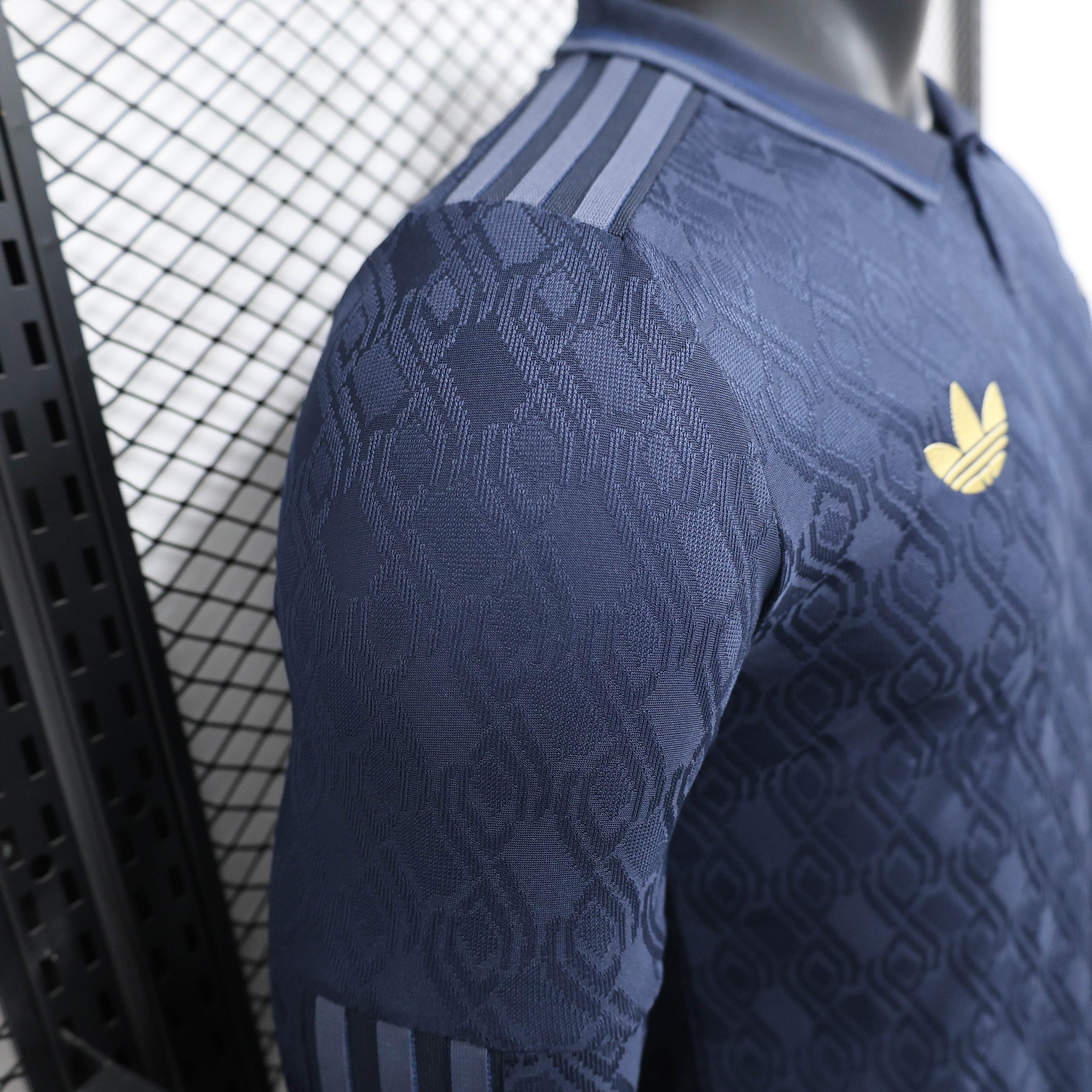 CAMISETA JUVENTUS l 24/25 MANGA LARGA HOMBRE (VERSION JUGADOR) - ZonaCamisetas