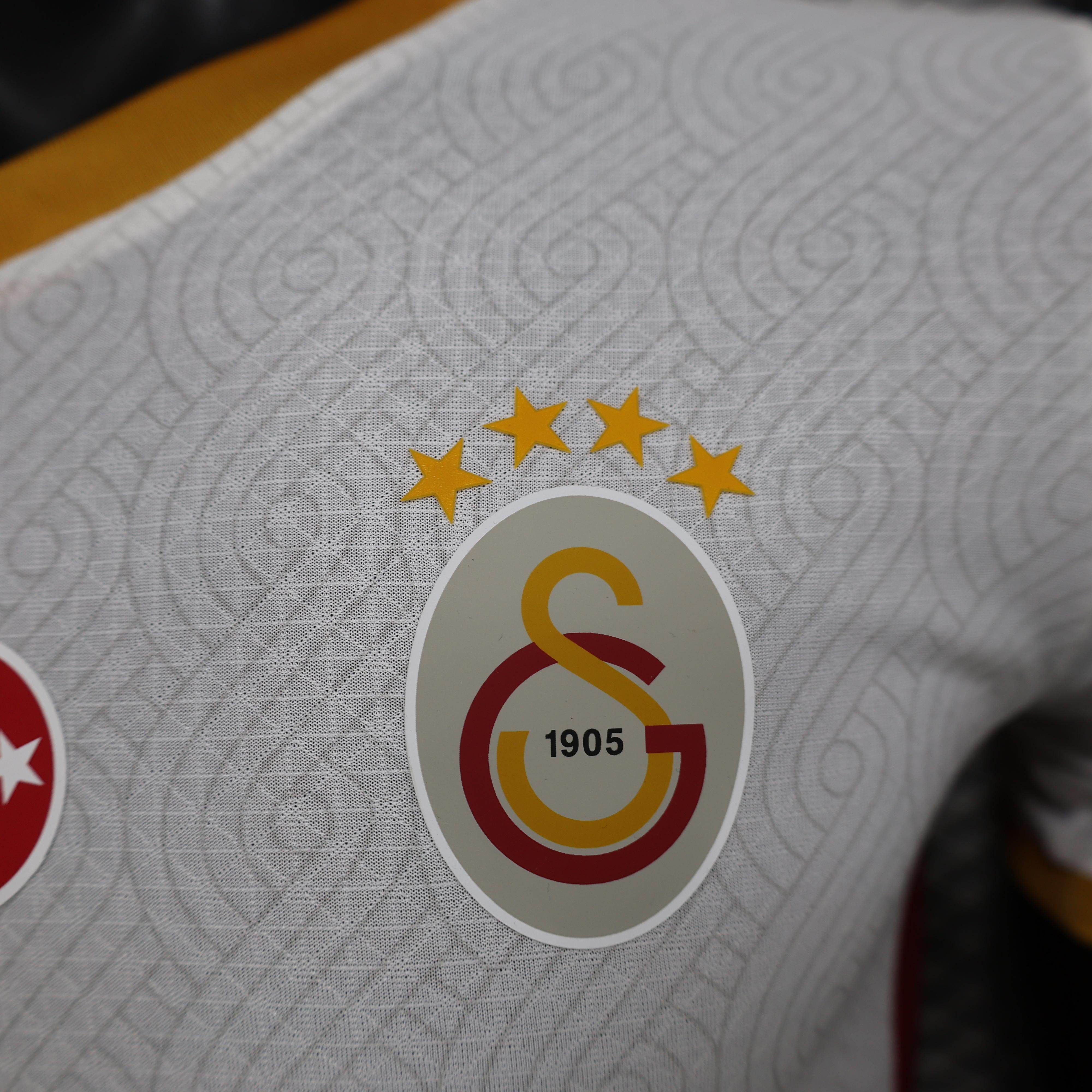 CAMISETA GALATASARAY l 24/25 HOMBRE (VERSIÓN JUGADOR) - ZonaCamisetas