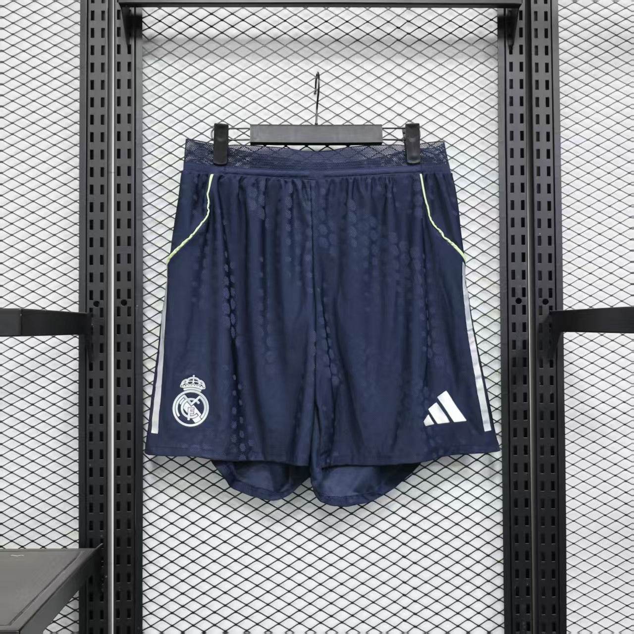 REAL MADRID SHORT II 25/26 - ZonaCamisetas