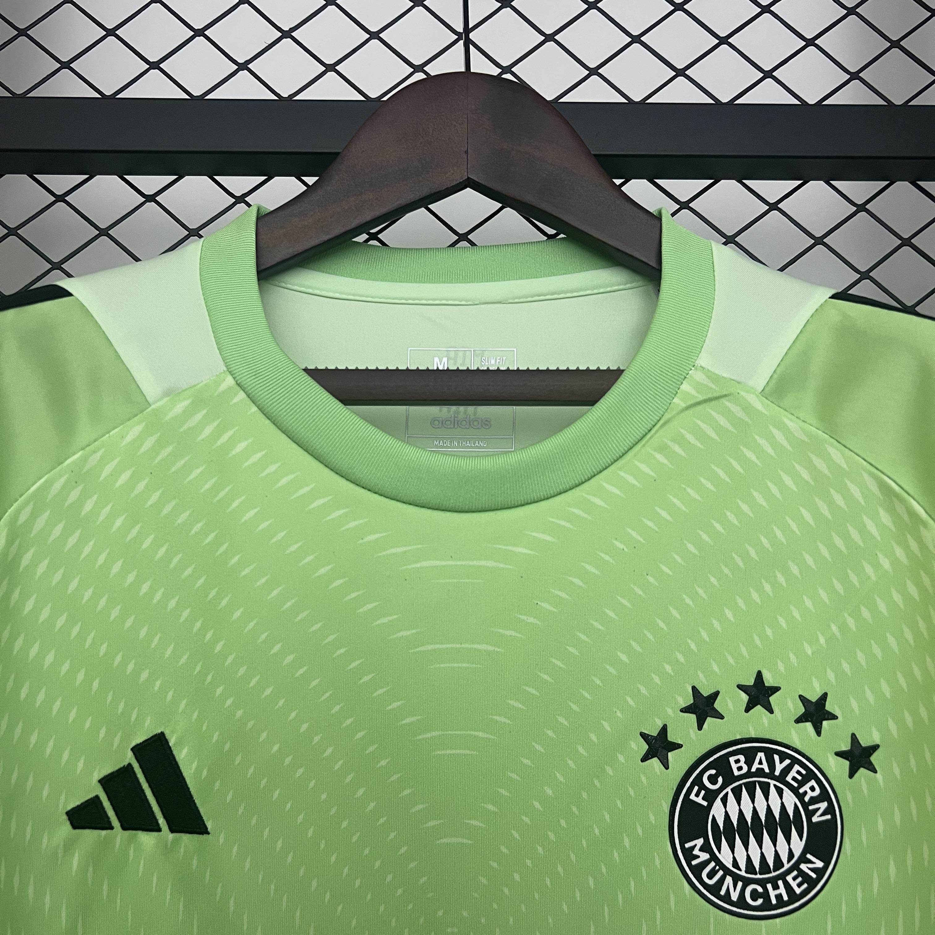 CAMISETA PORTERO BAYERN MUNICH I 25/26 HOMBRE (VERSIÓN FAN) - ZonaCamisetas