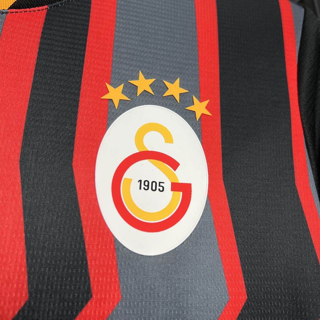 CAMISETA GALATASARAY lIl 24/25 HOMBRE (VERSIÓN FAN) - ZonaCamisetas