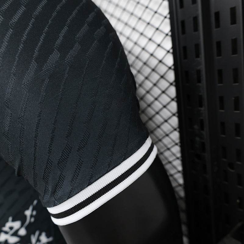 CAMISETA JAPÓN BLACK AND WHITE I 24/25 HOMBRE (VERSIÓN JUGADOR) - ZonaCamisetas