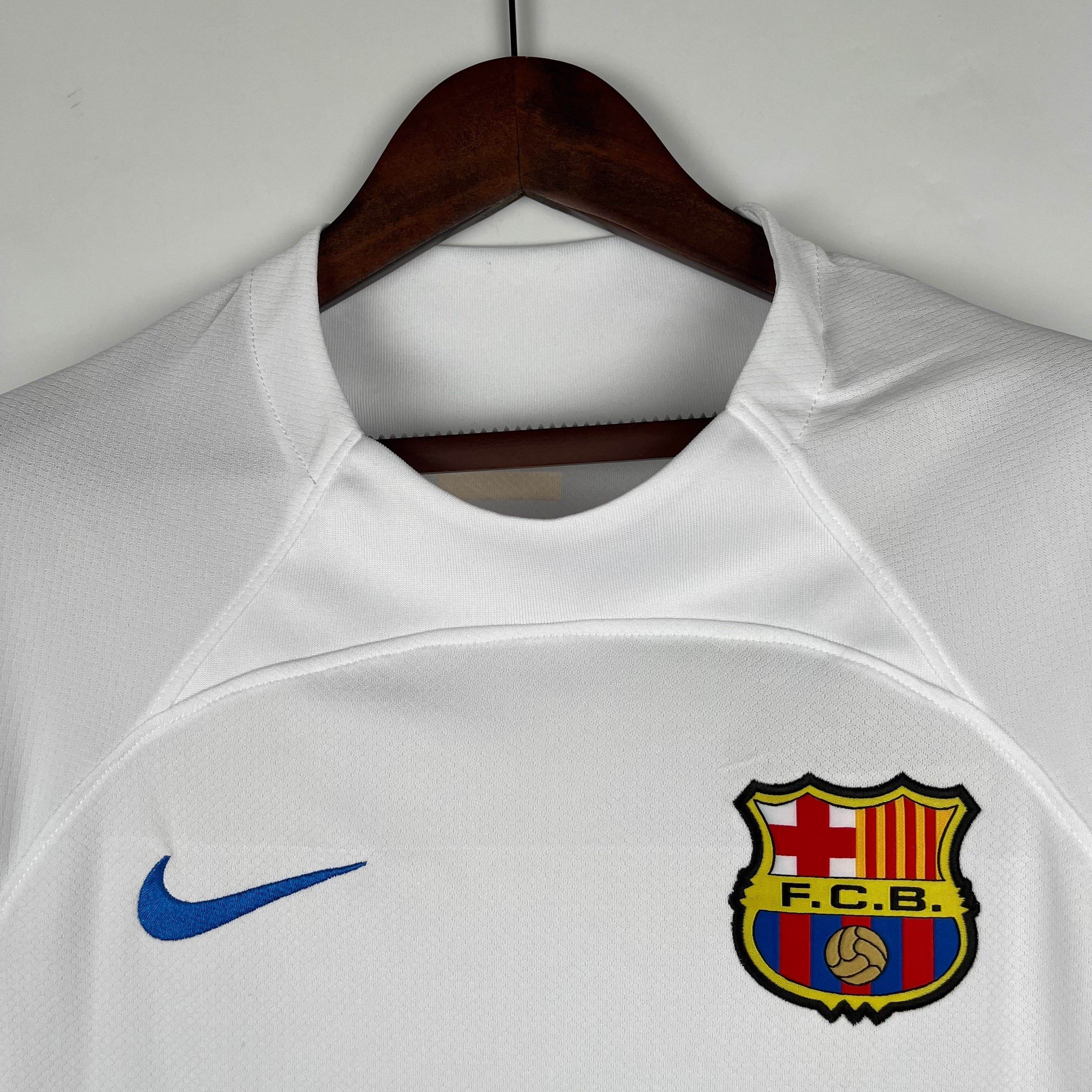 CAMISETA BARCELONA II 23/24 HOMBRE (VERSIÓN FAN) - ZonaCamisetas