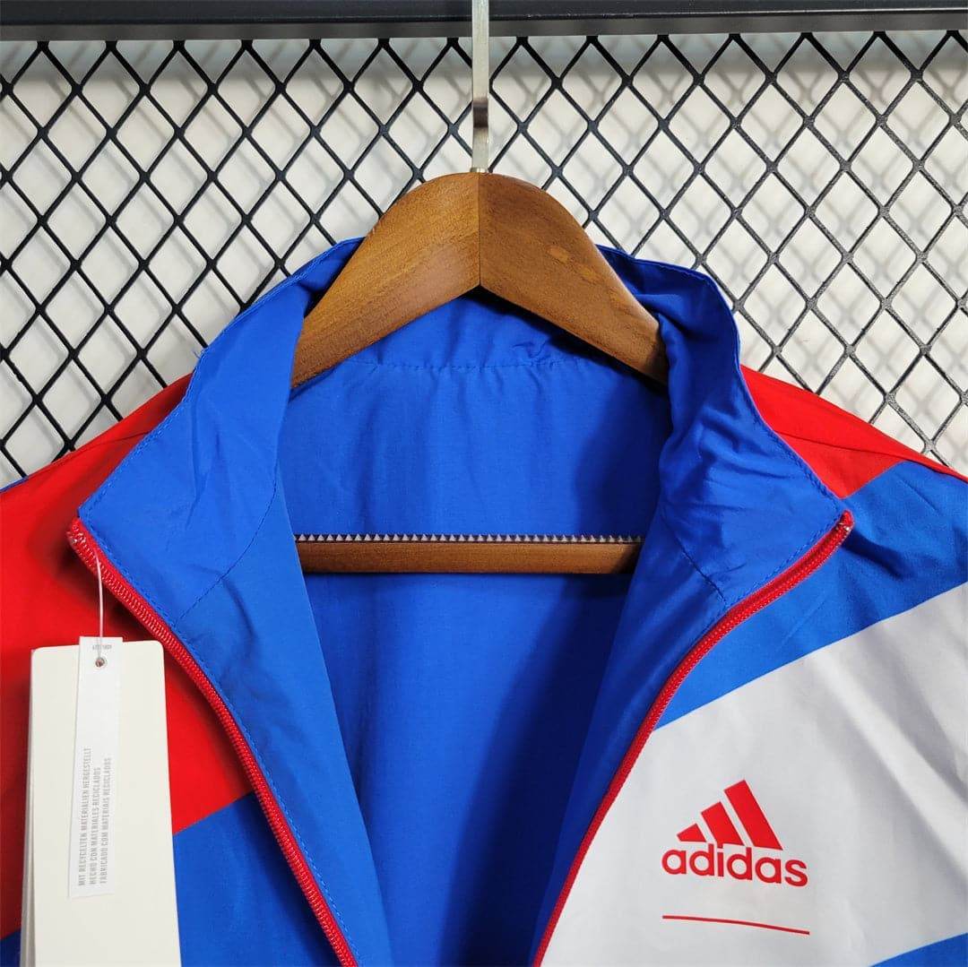 CORTAVIENTO BAYERN DE MUNICH IIl REVERSIBLE 23/24 - ZonaCamisetas