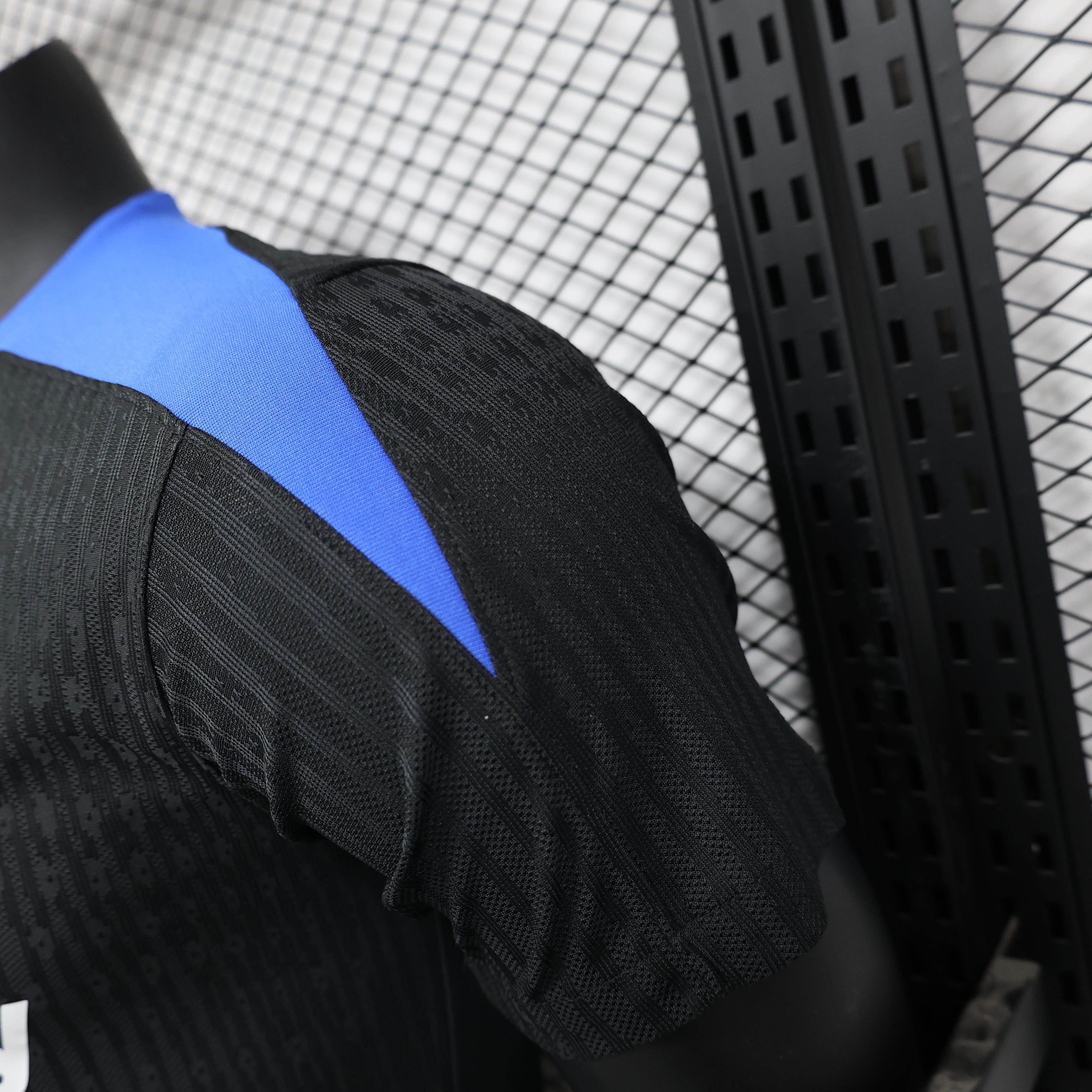 CAMISETA BARCELONA Il 24/25 HOMBRE (VERSIÓN JUGADOR) - ZonaCamisetas