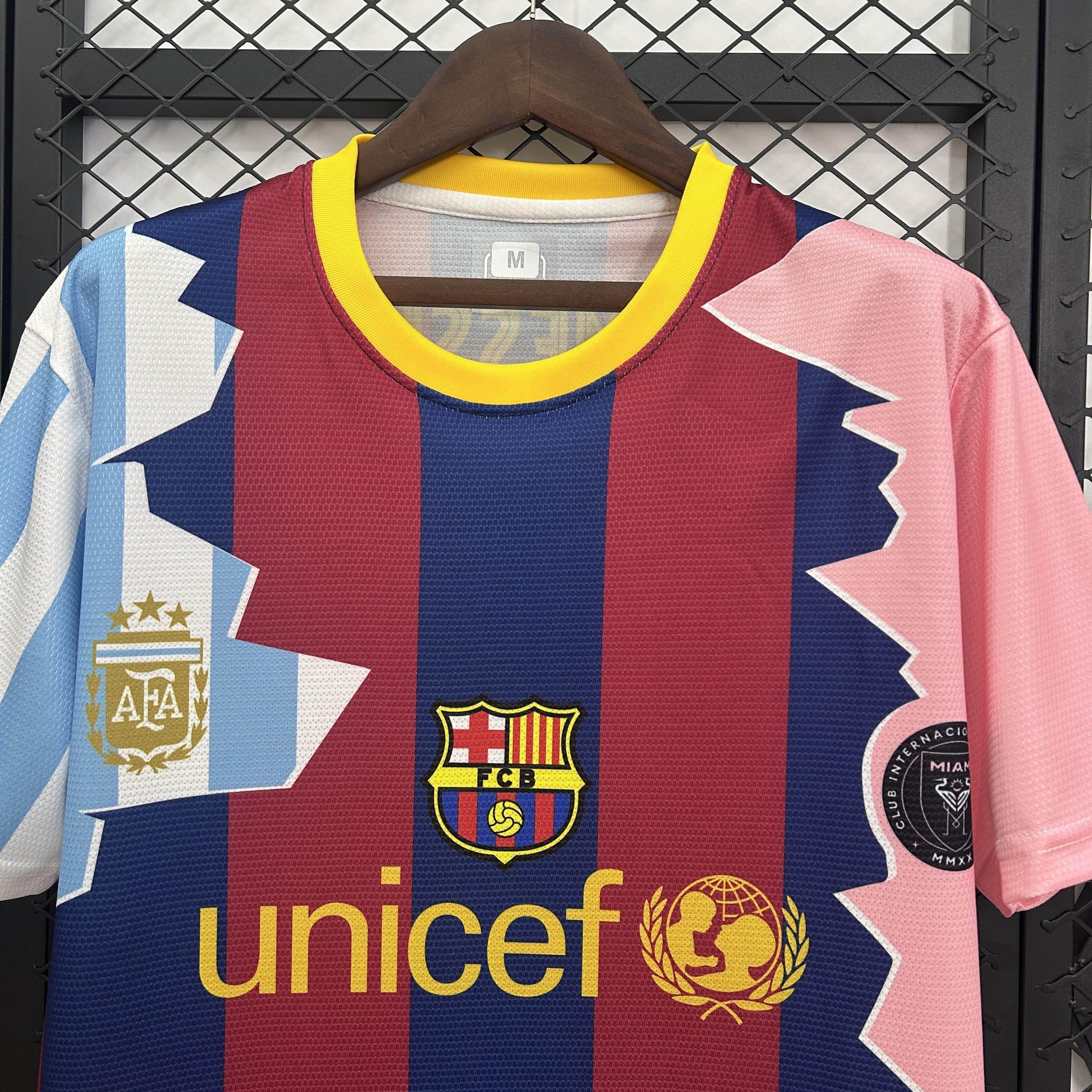 CAMISETA MESSI CONMEMORATIVA 2025 HOMBRE (VERSIÓN FAN) - ZonaCamisetas