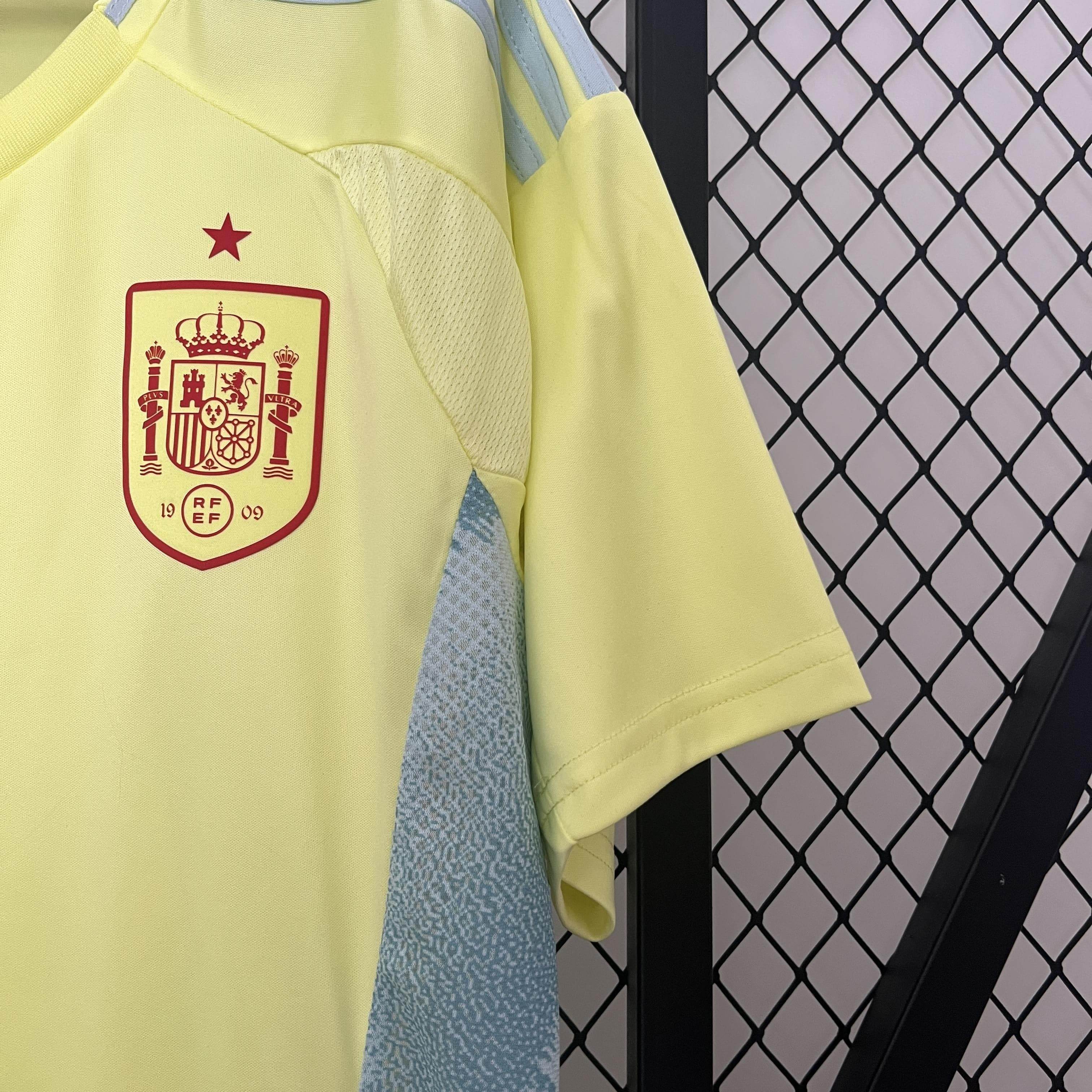CAMISETA ESPAÑA II EURO 2024 HOMBRE (VERSIÓN FAN) - ZonaCamisetas