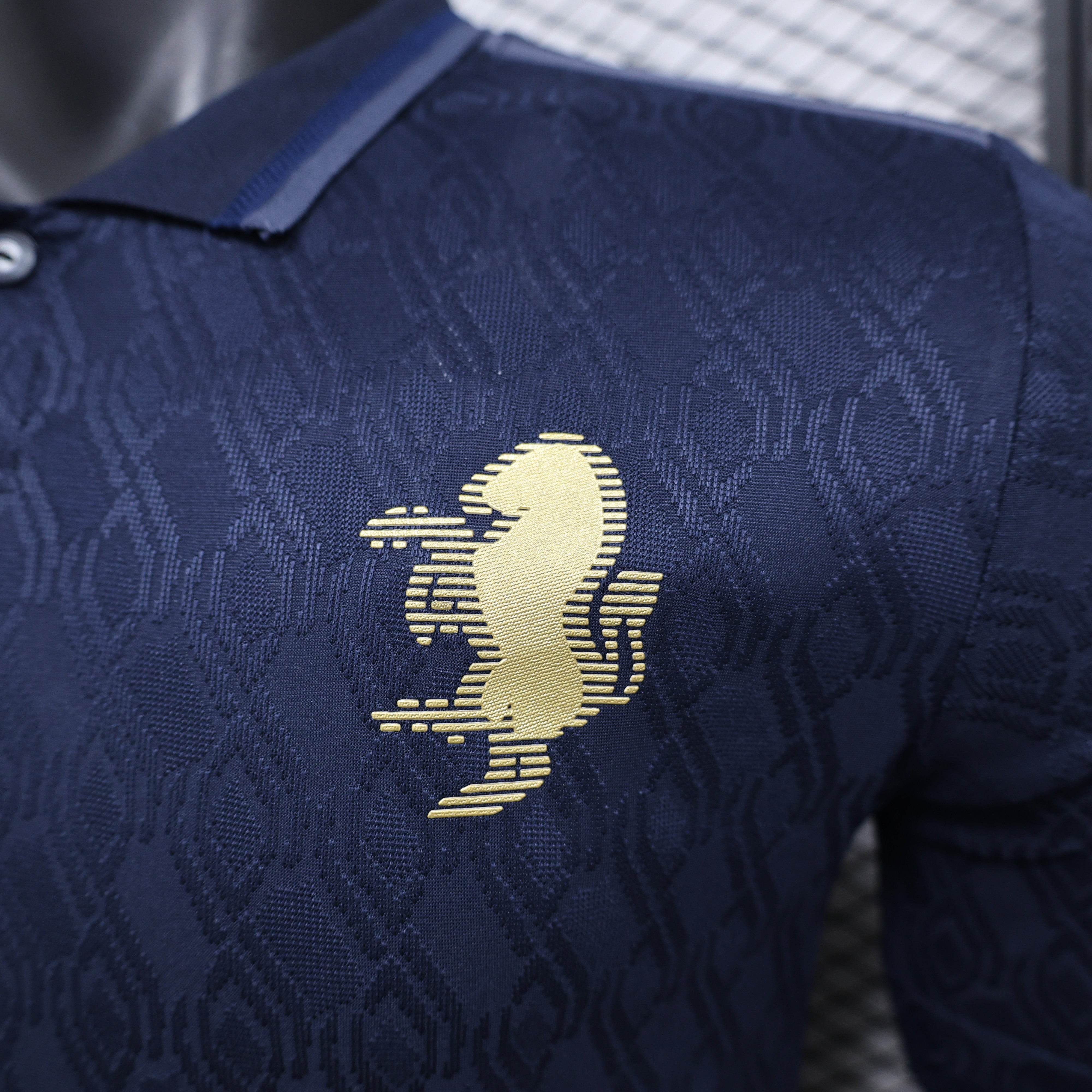 CAMISETA JUVENTUS l 24/25 MANGA LARGA HOMBRE (VERSION JUGADOR) - ZonaCamisetas