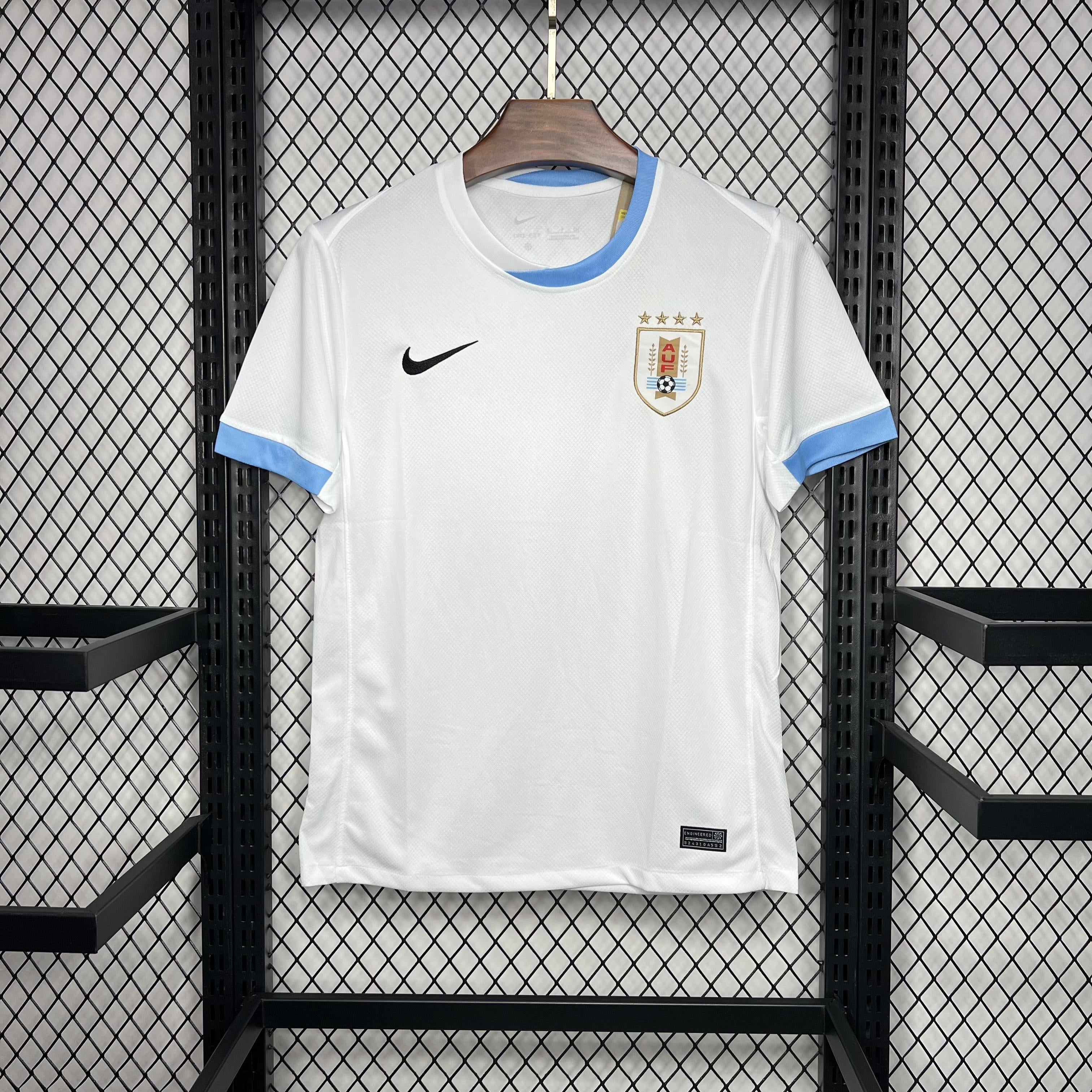 CAMISETA URUGUAY lI 2024 HOMBRE (VERSIÓN FAN)
