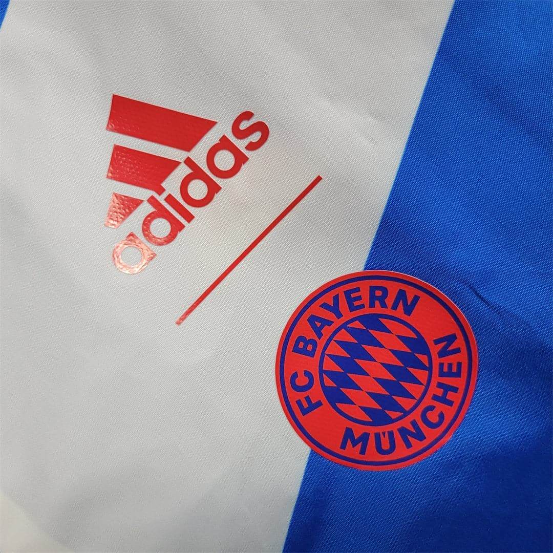 CORTAVIENTO BAYERN DE MUNICH IIl REVERSIBLE 23/24 - ZonaCamisetas