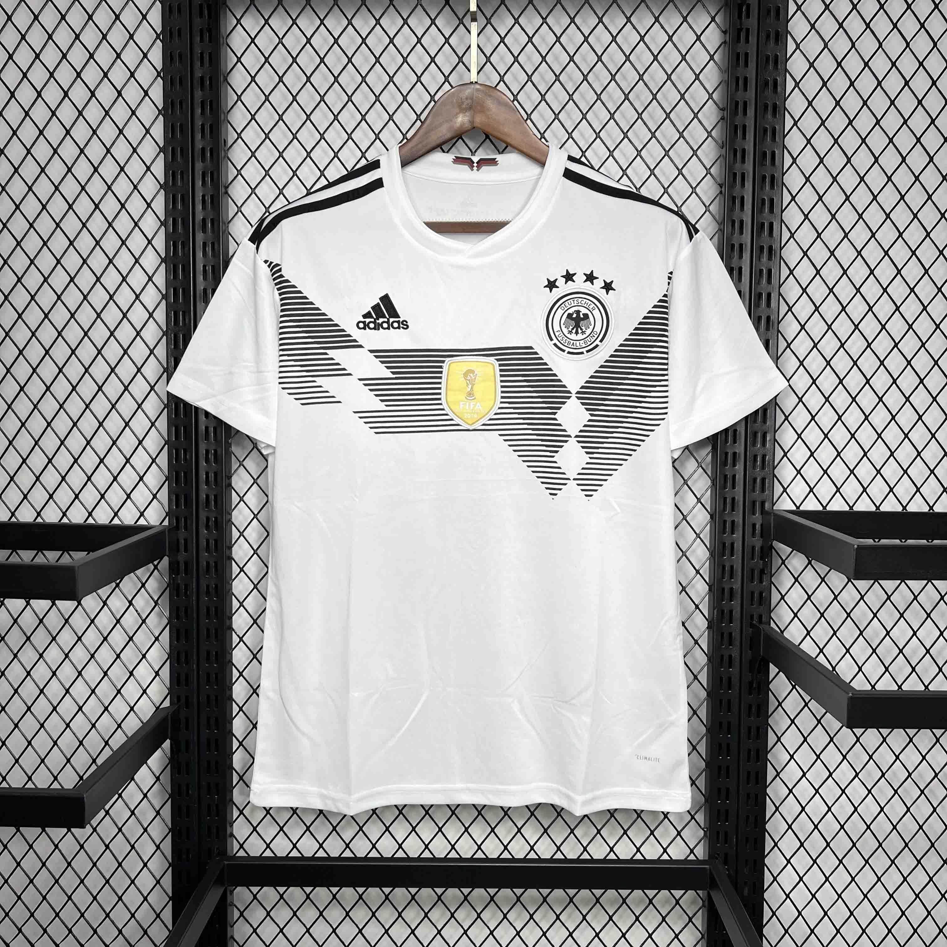 CAMISETA ALEMANIA l 2018 HOMBRE (RETRO) - ZonaCamisetas