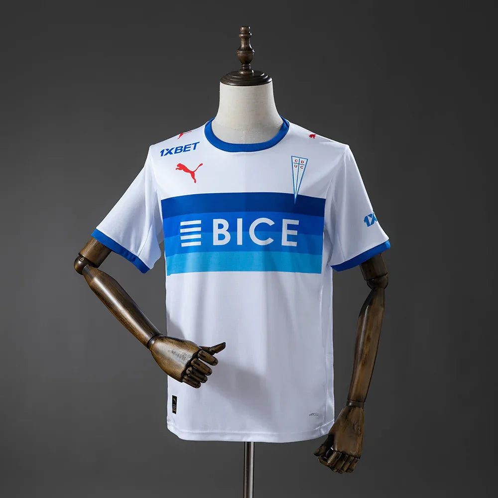 CAMISETA UNIVERSIDAD CATÓLICA I 26/27 HOMBRE (VERSIÓN FAN) - ZonaCamisetas