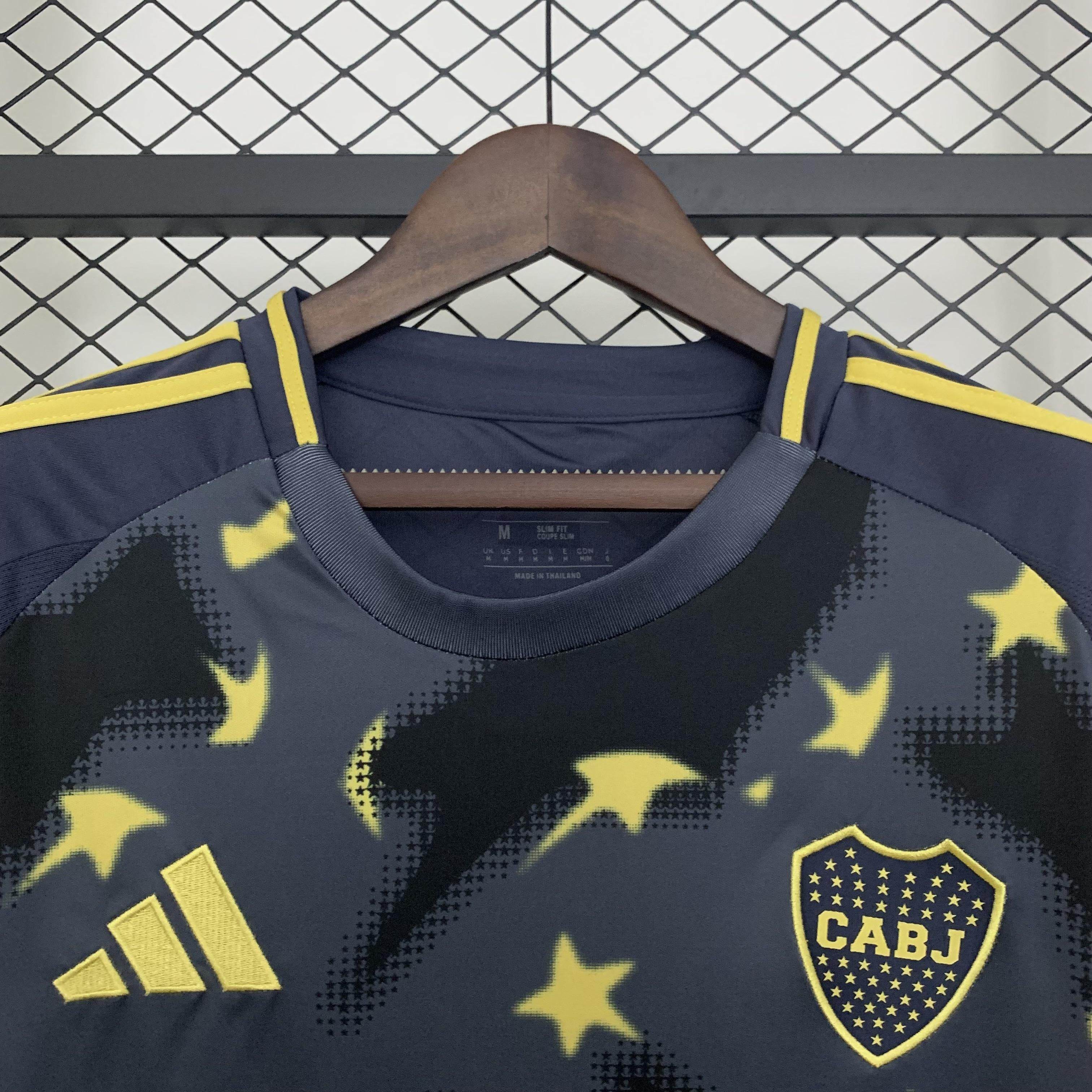 CAMISETA BOCA JUNIORS I 25/26 HOMBRE (VERSIÓN FAN) - ZonaCamisetas