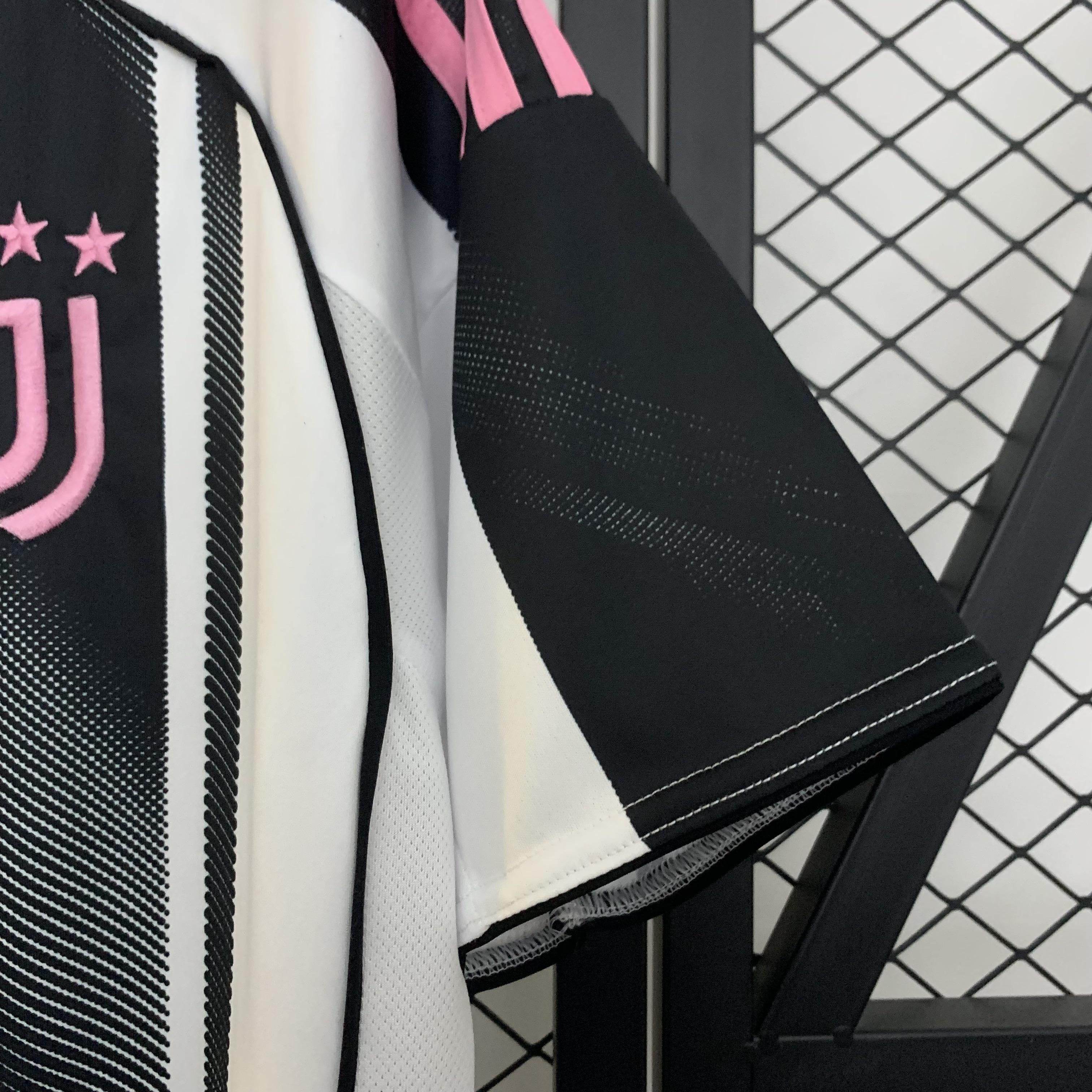 CAMISETA JUVENTUS I 25/26 HOMBRE (VERSIÓN FAN) - ZonaCamisetas