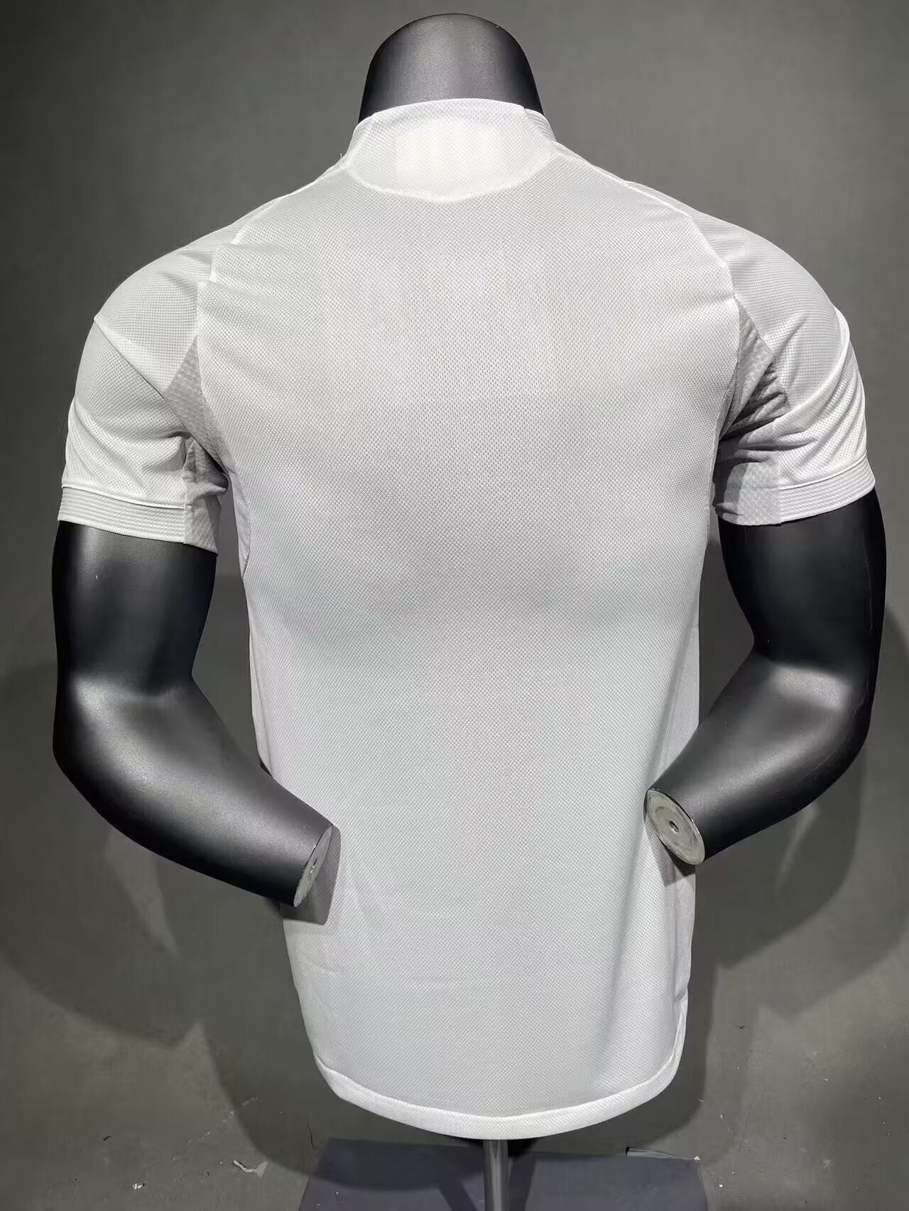 CAMISETA REAL MADRID l 25/26 (VERSIÓN JUGADOR)