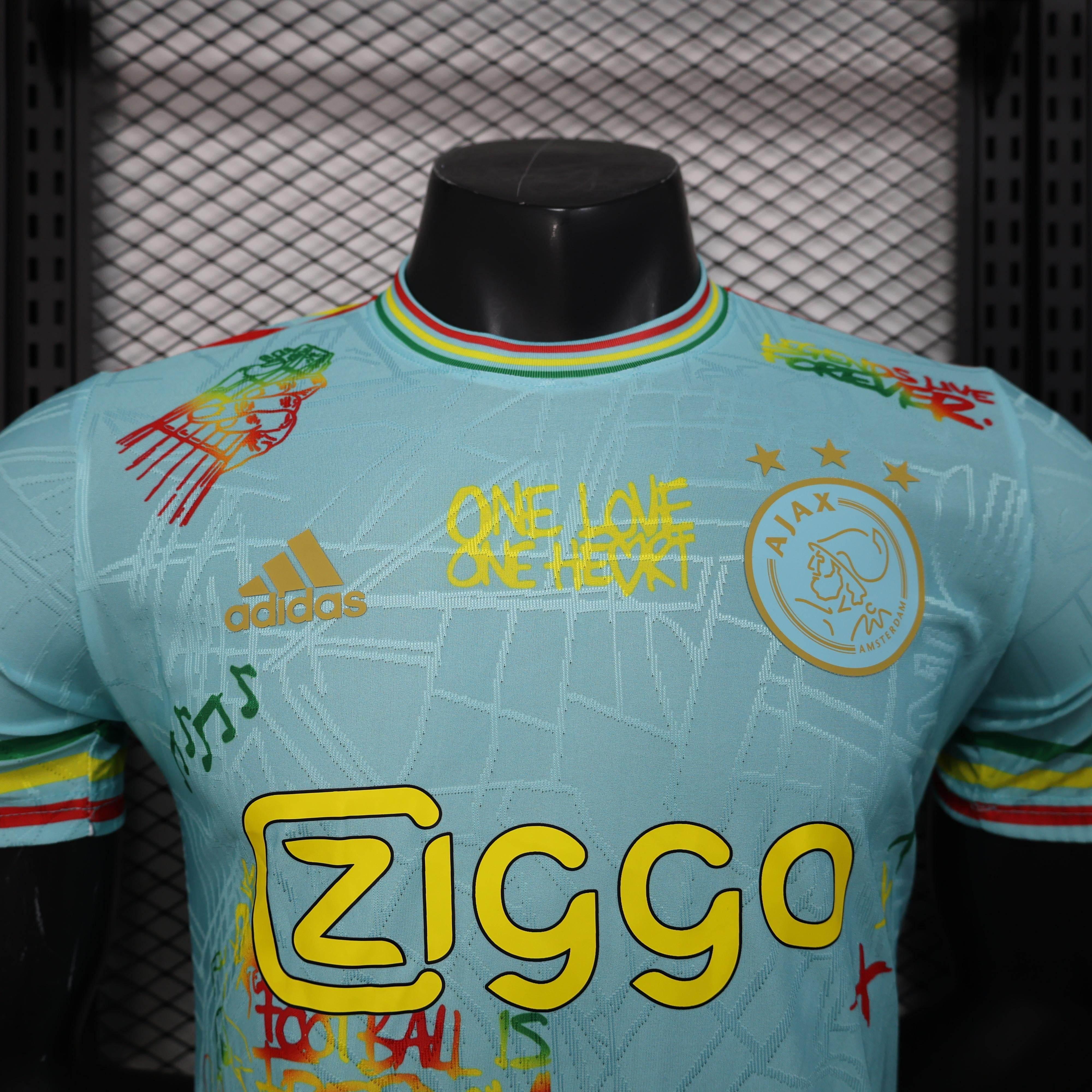 CAMISETA AJAX l 25/26 ESPECIAL HOMBRE (VERSIÓN JUGADOR) - ZonaCamisetas