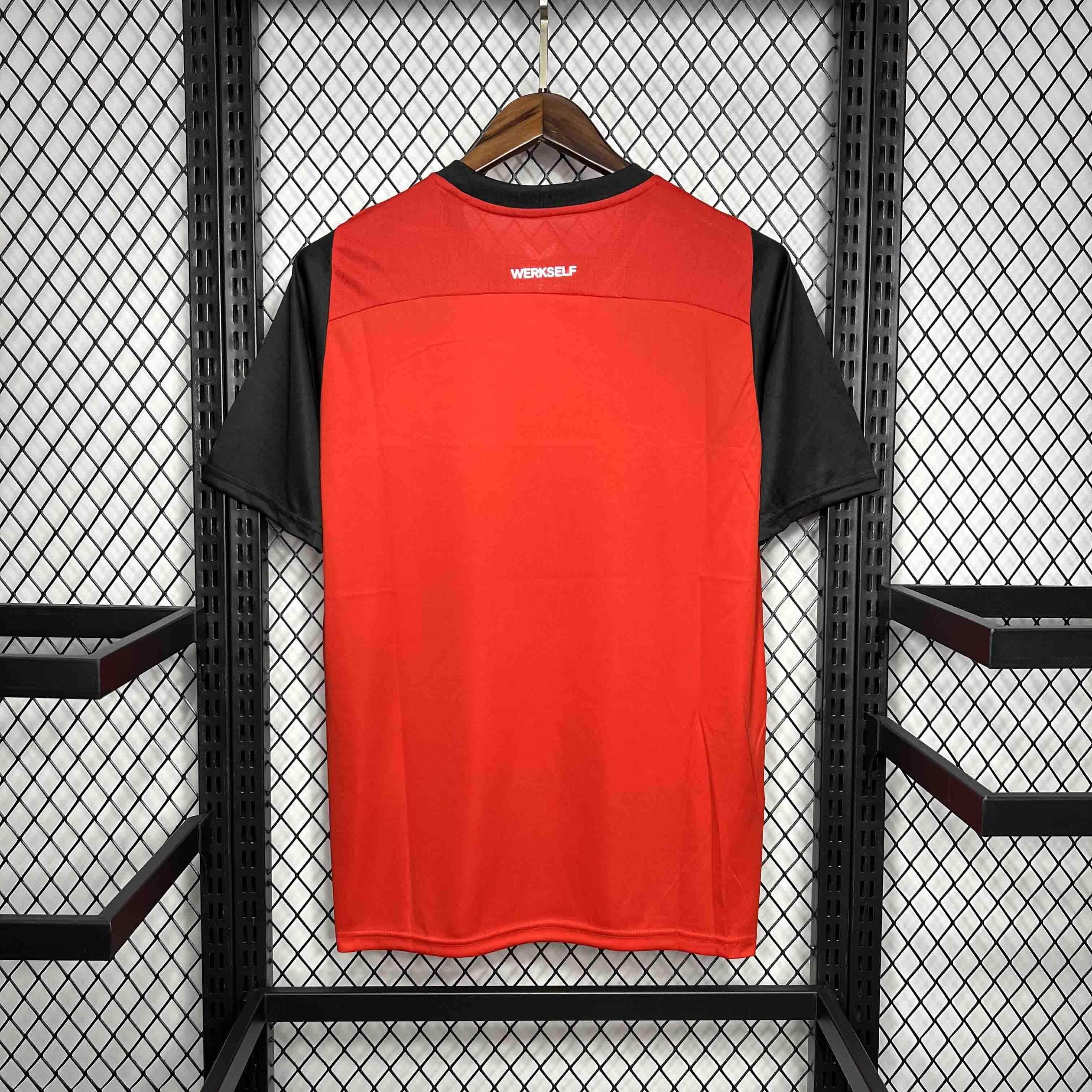 CAMISETA BAYERN LEVERKUSEN I 24/25 HOMBRE (VERSIÓN FAN) - ZonaCamisetas