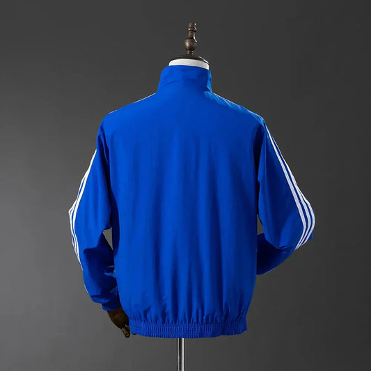 CORTAVIENTO BAYERN MUNICH II REVERSIBLE 2025 - ZonaCamisetas