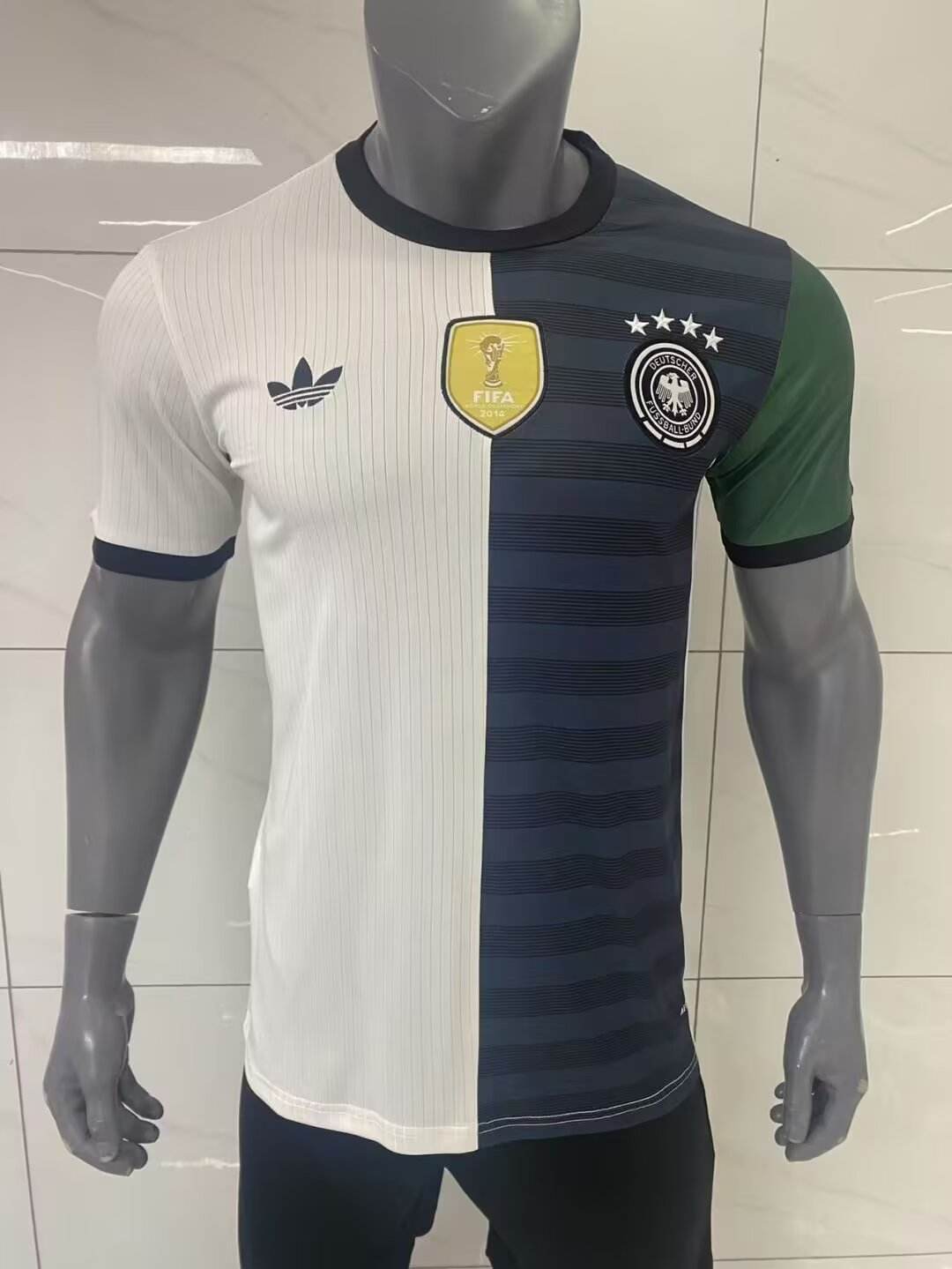 CAMISETA ALEMANIA ESPECIAL 25/26 HOMBRE (VERSIÓN JUGADOR) - ZonaCamisetas