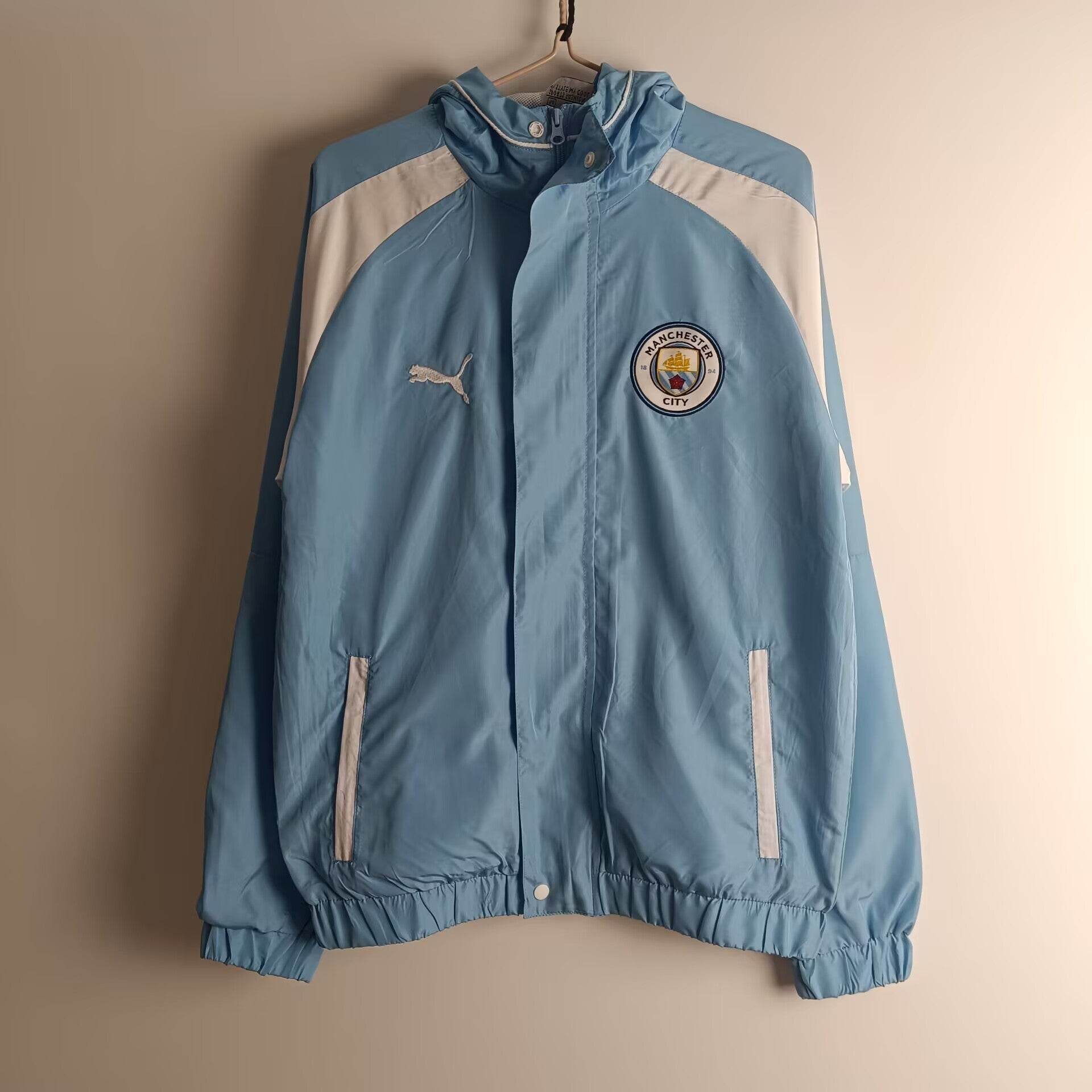 CORTAVIENTO MANCHESTER CITY l 24/25 - ZonaCamisetas