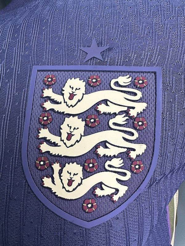 CAMISETA INGLATERRA ll EURO 2024 HOMBRE (VERSIÓN JUGADOR) - ZonaCamisetas